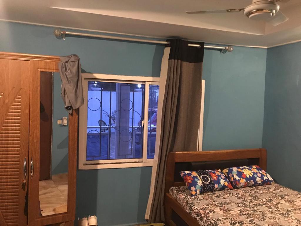 Fully furnished 1 bedroom luxury apartment view 2