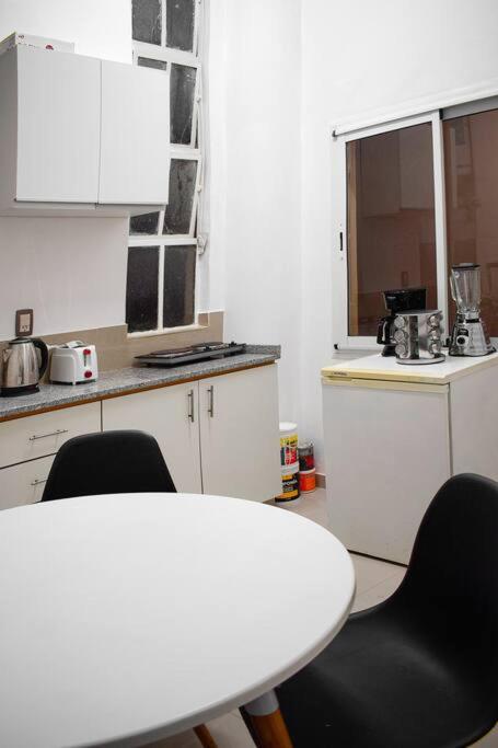 Apartment for Groups - 4 Bedrooms - Obelisk Buenos Aires