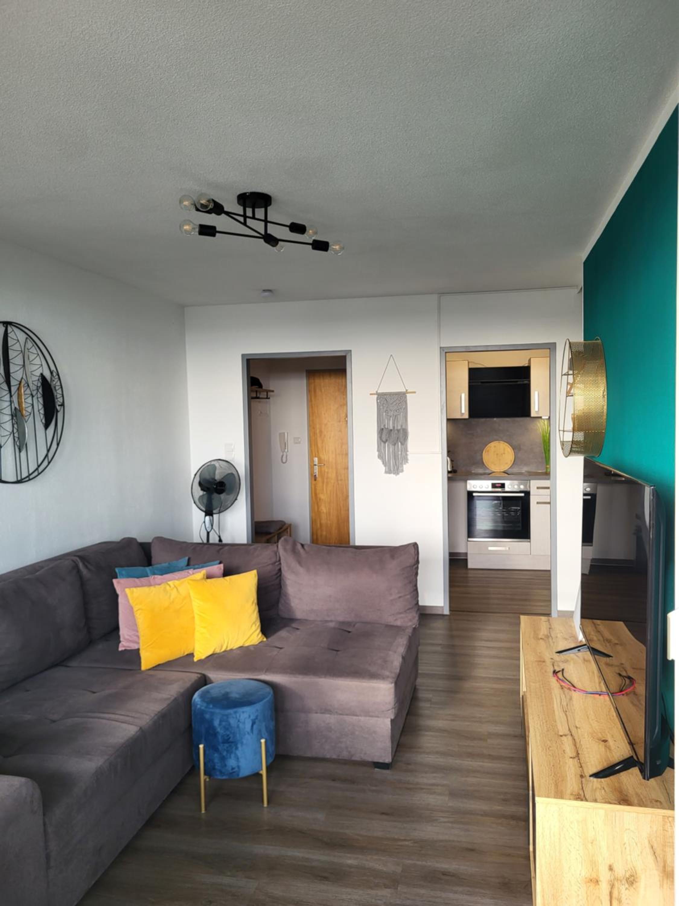 Apartment mit Terassee & Aussicht auf See und Berge