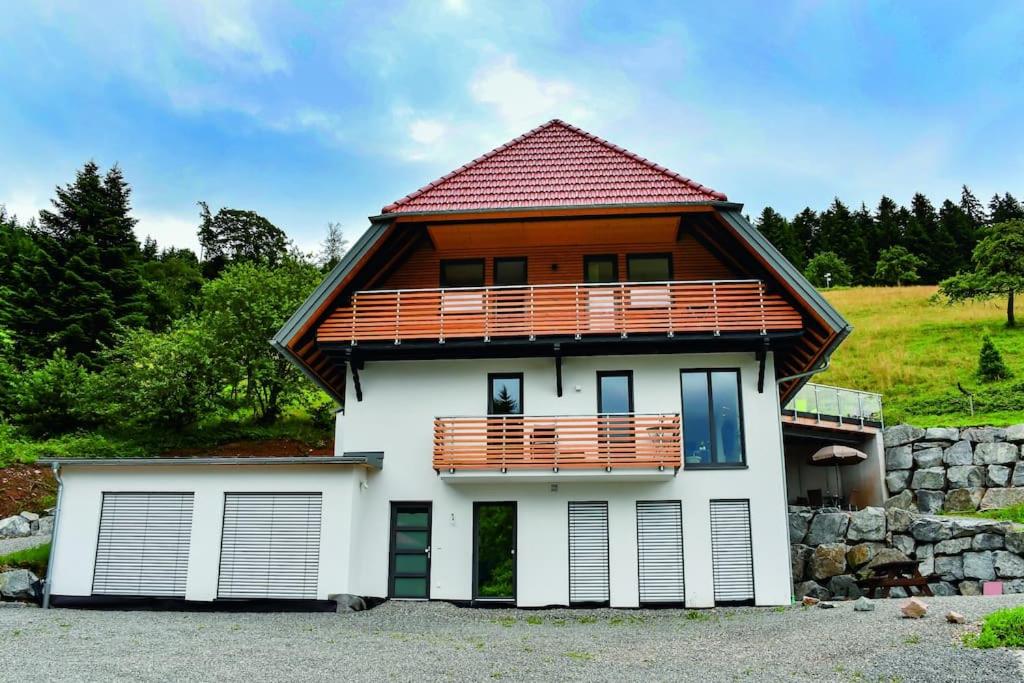Loft mit Whirlpool & Fass-Sauna im Schwarzwald