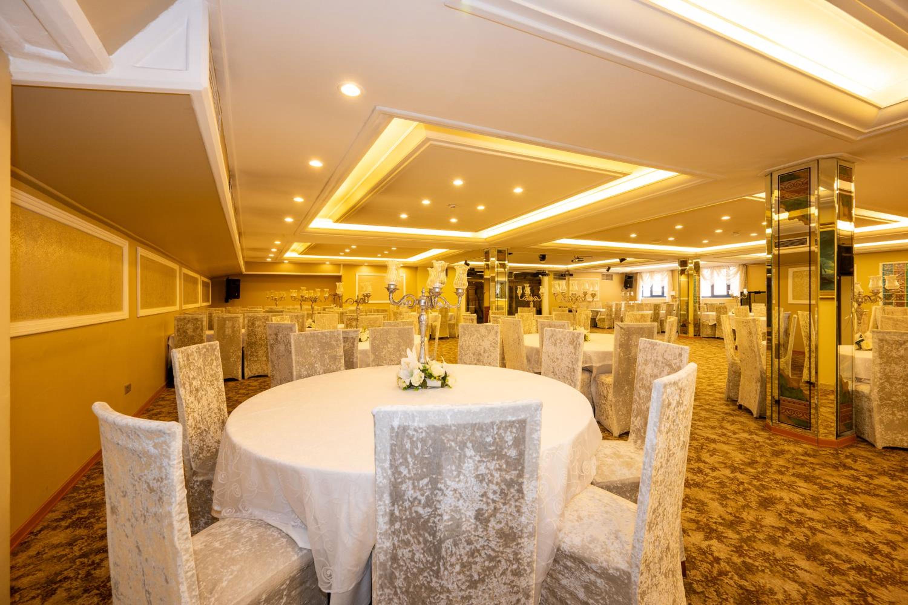 Grand Anka Hotel - Image 108