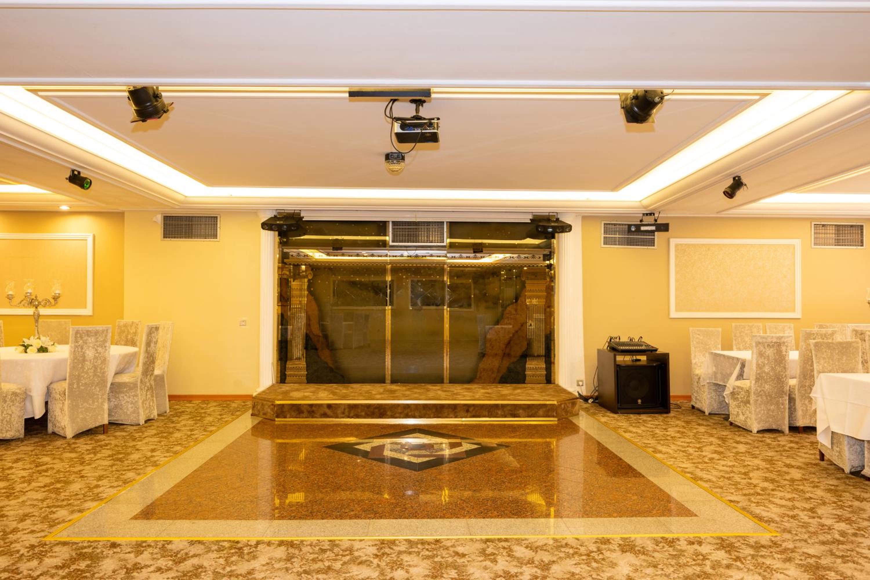 Grand Anka Hotel - Image 114