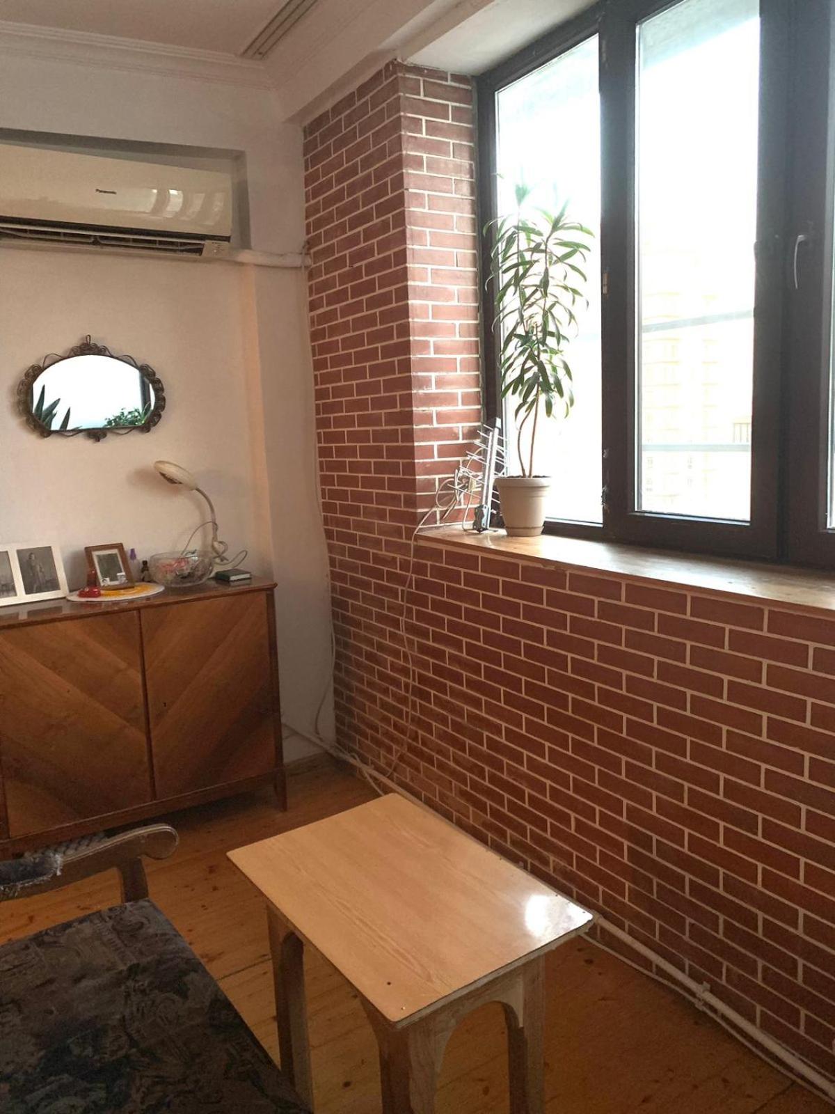 Cozy Stay in Baku s Prime Spot HOSTS ONLY LADIES NO MAN ALLOWED