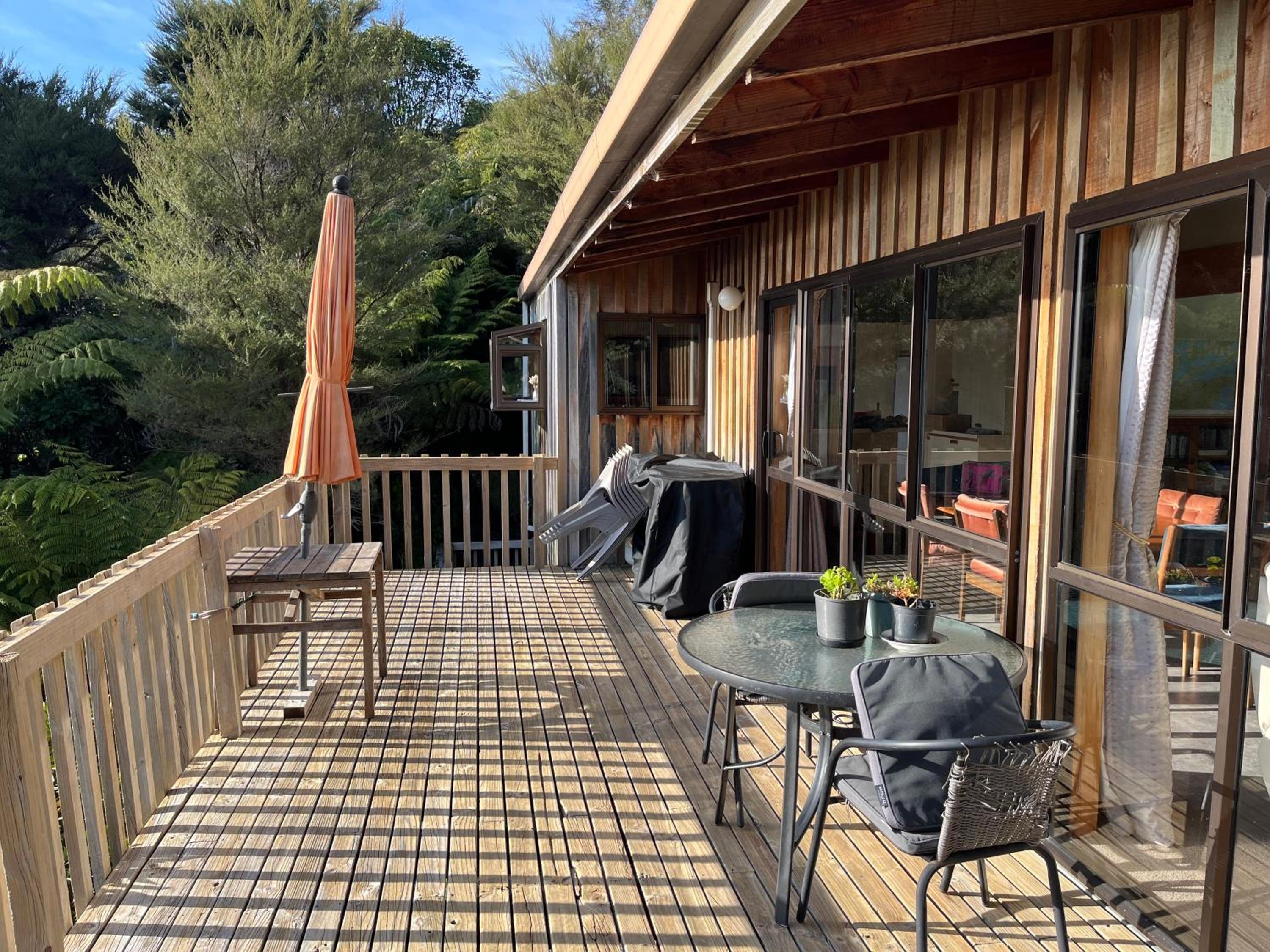 Moetapu Bay Bliss - Marlborough Sounds Retreat view 4