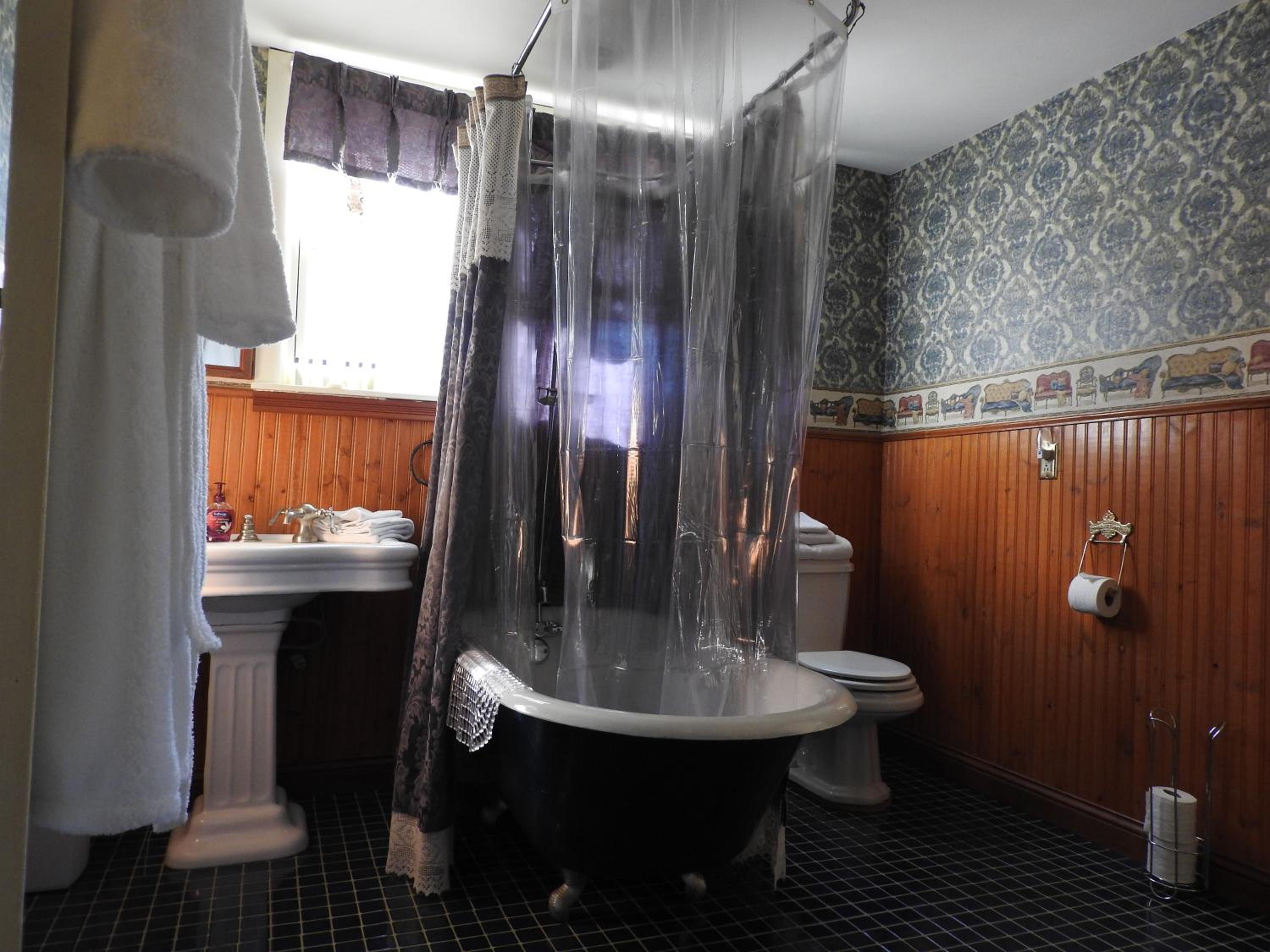 Champaign Garden Inn