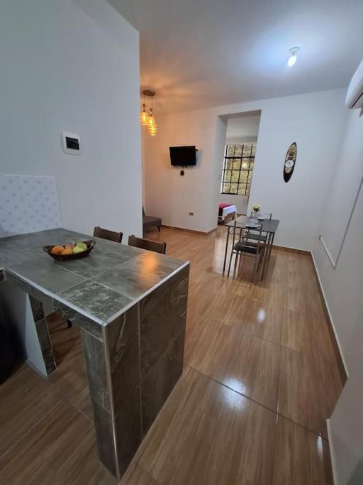 Casa Madrith en Tarapoto — kitchen