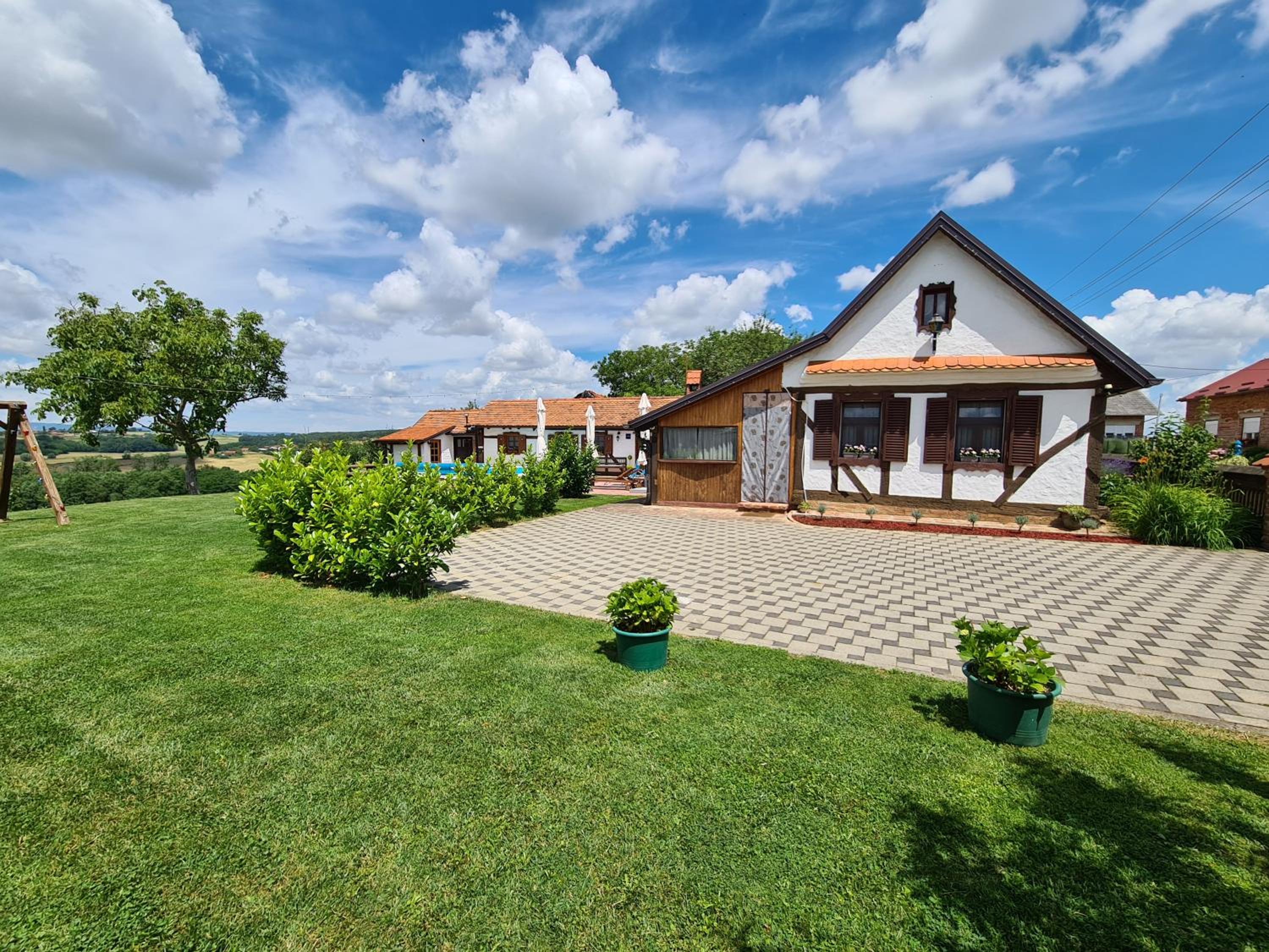 Hotel Bakina kuća za odmor - Image 1