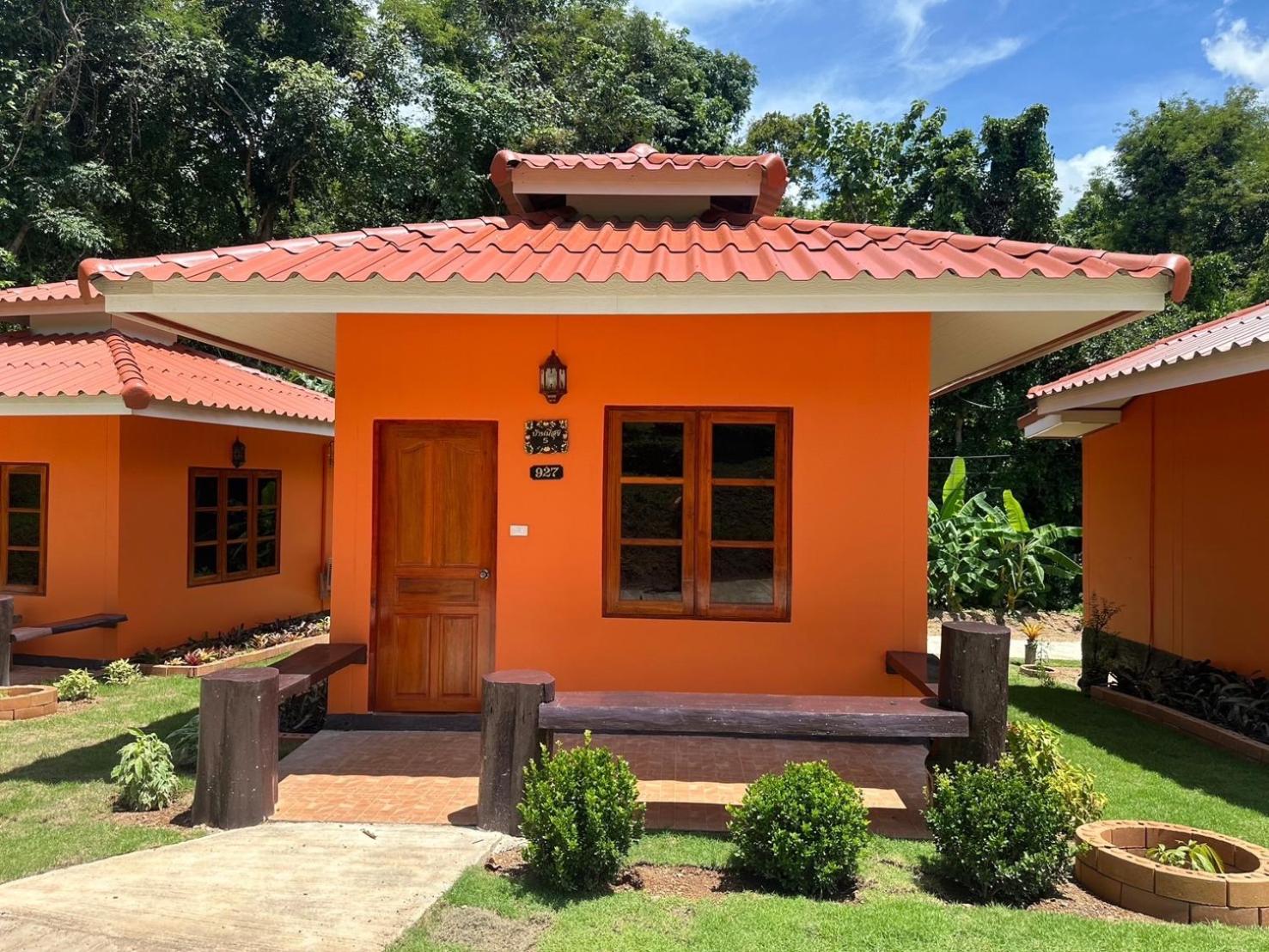 Baanphuthadol