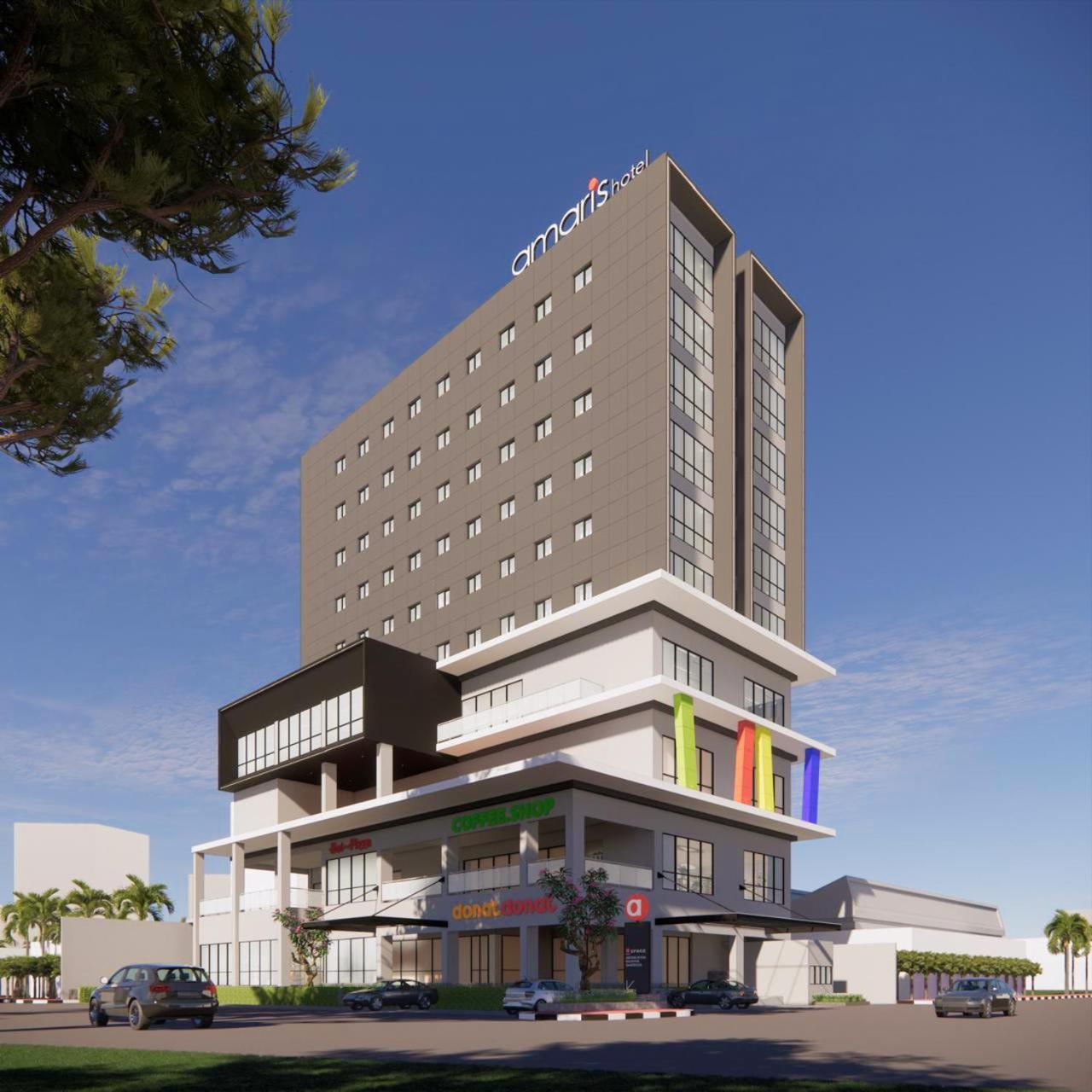 Hotel Amaris Hotel Manado - Image 1