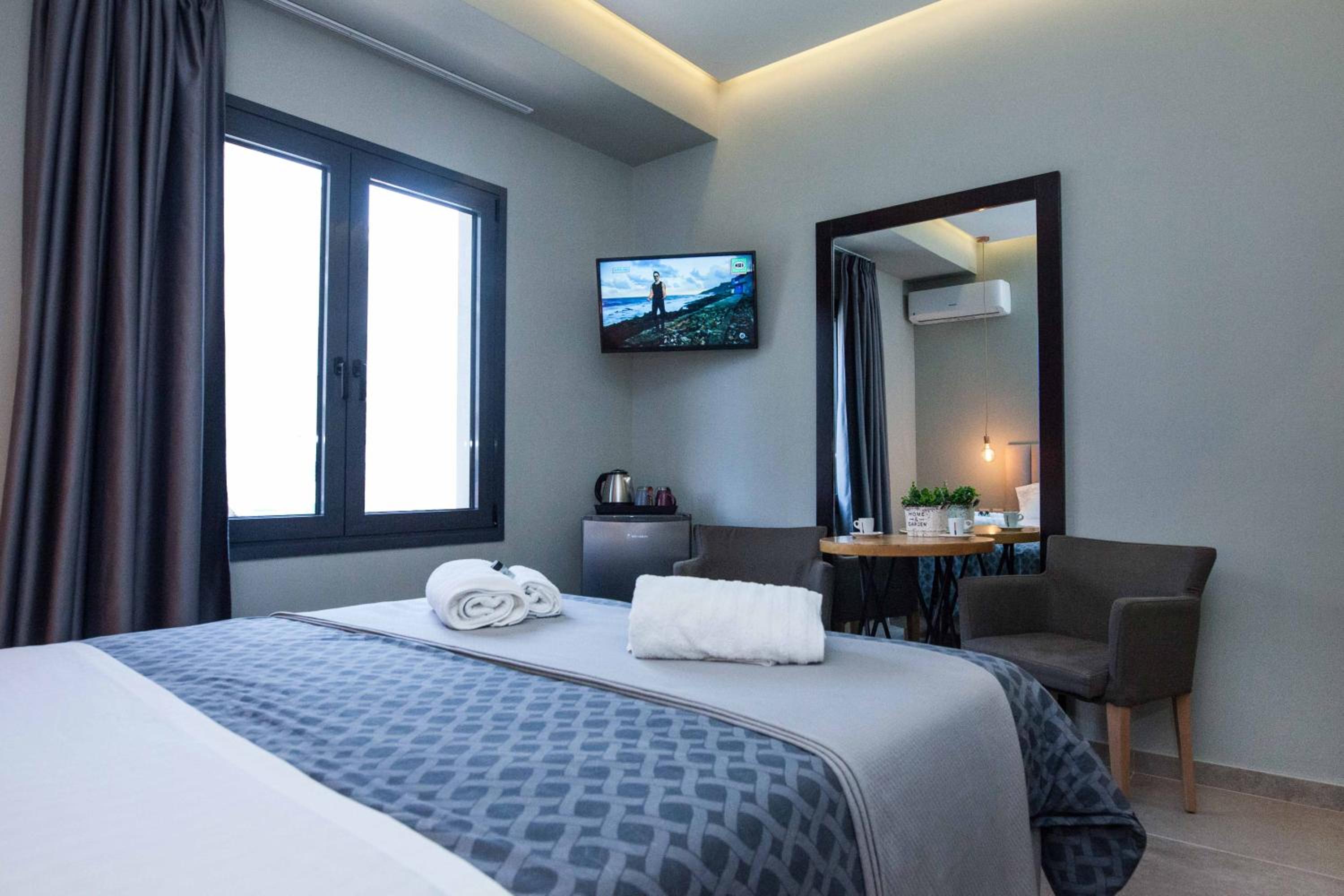 Elegant Rooms Athens