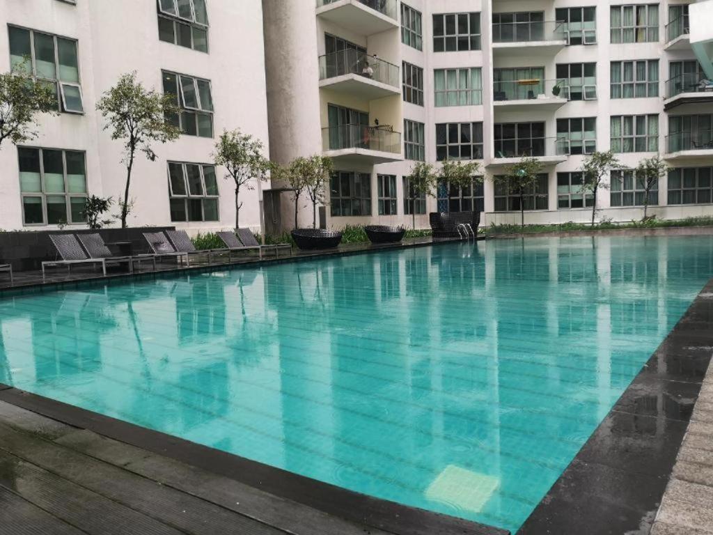 Infinity Pool Hostel