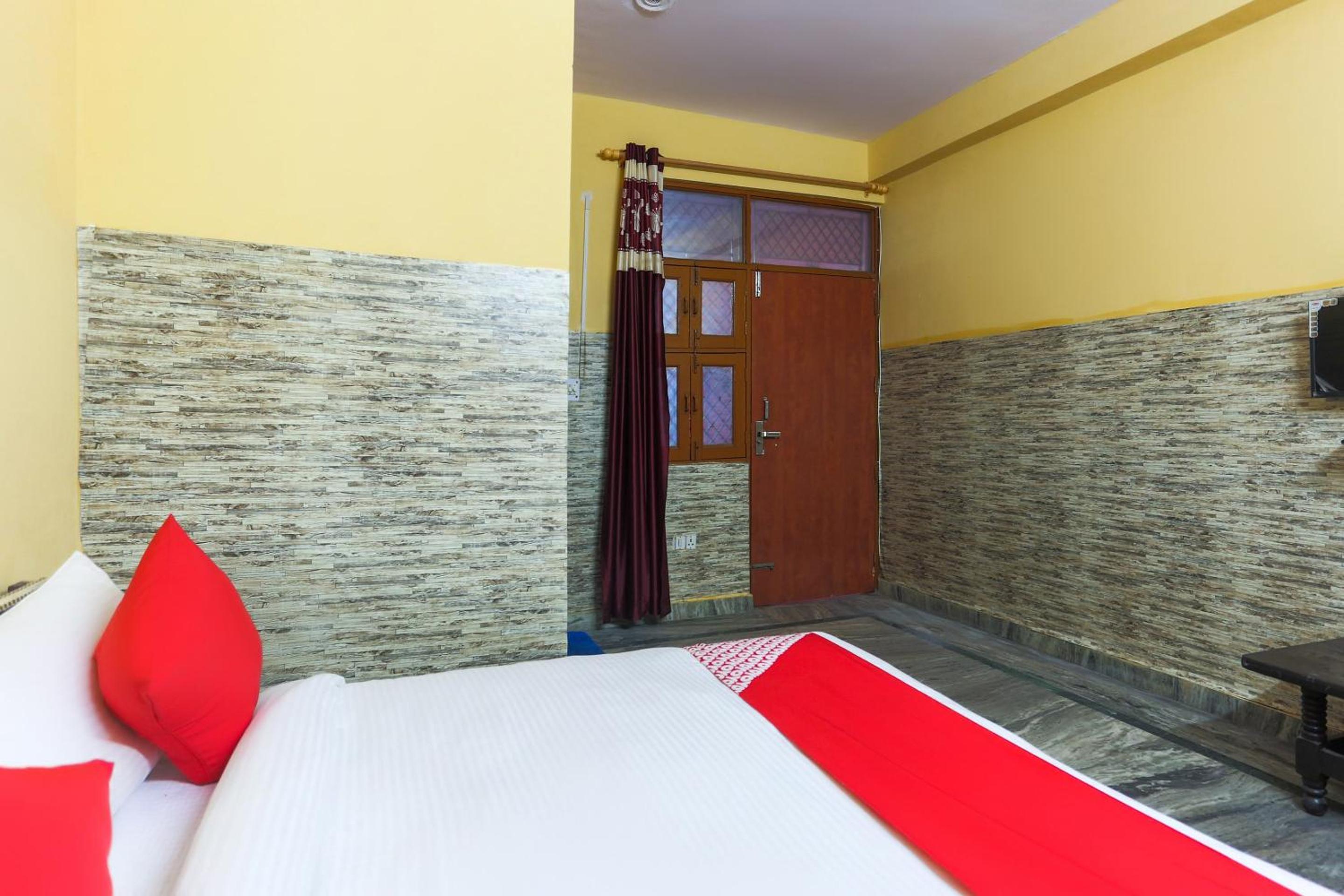 Hotel O Umang