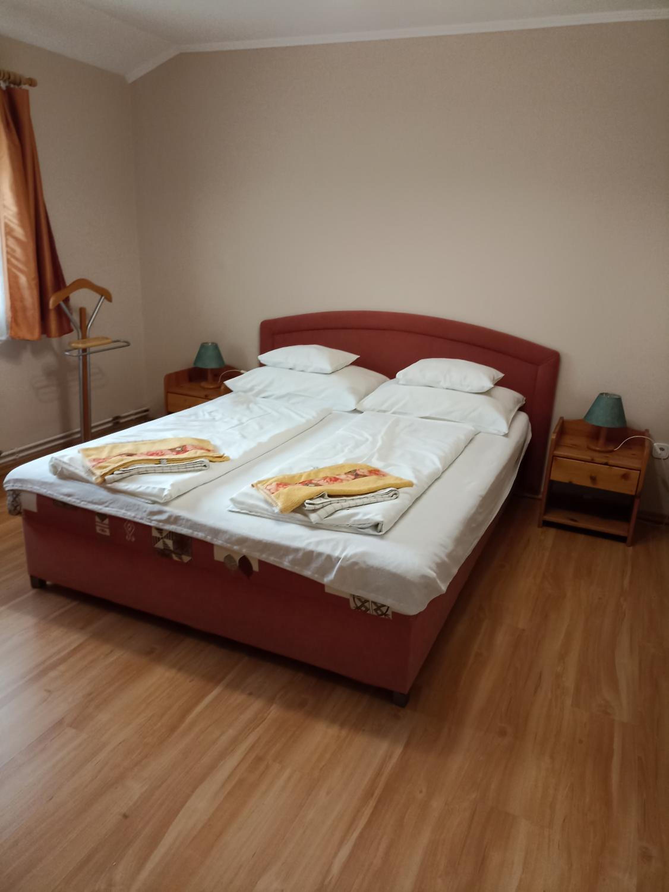 Bor Apartmanház