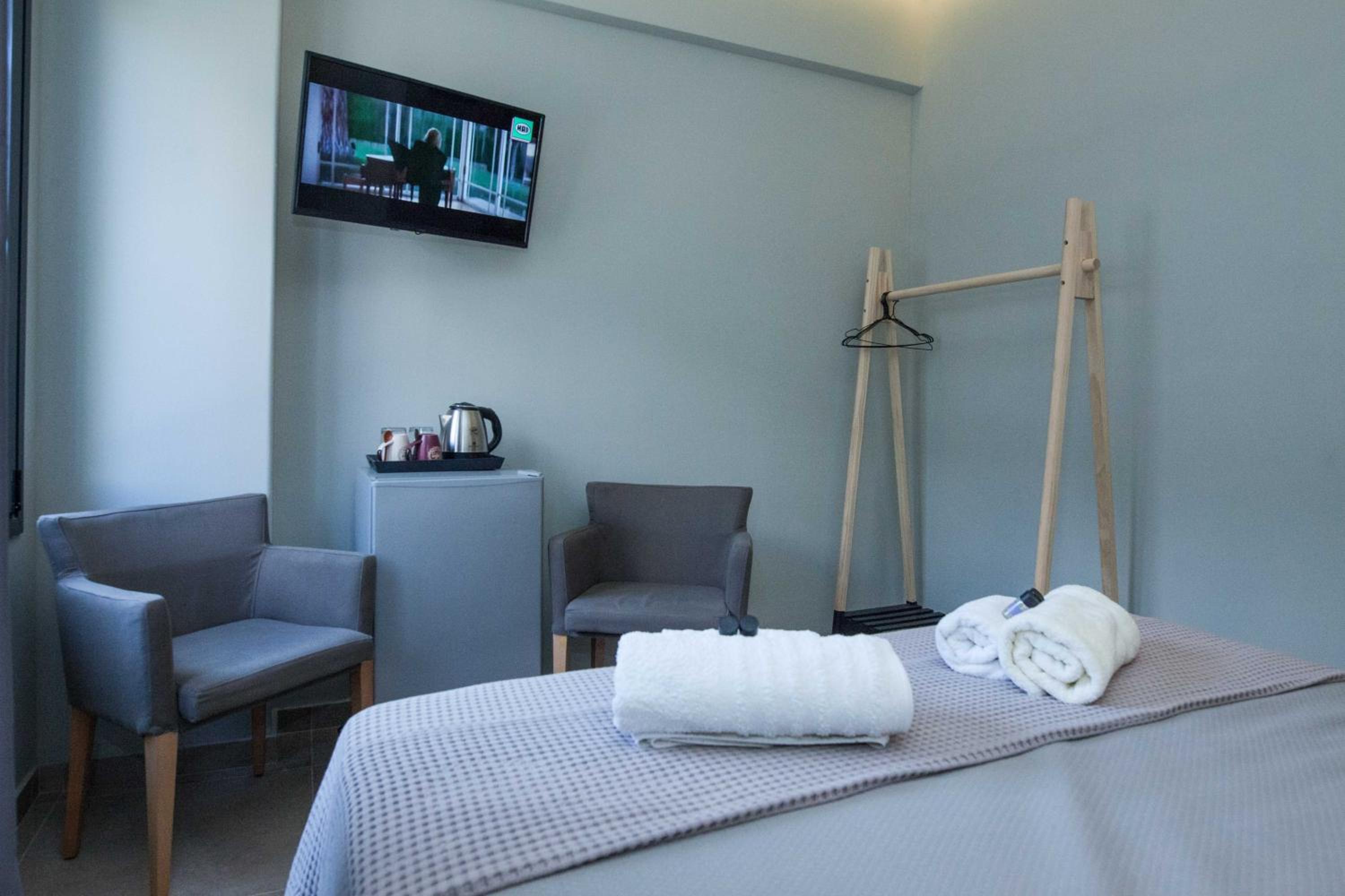 Elegant Rooms Athens