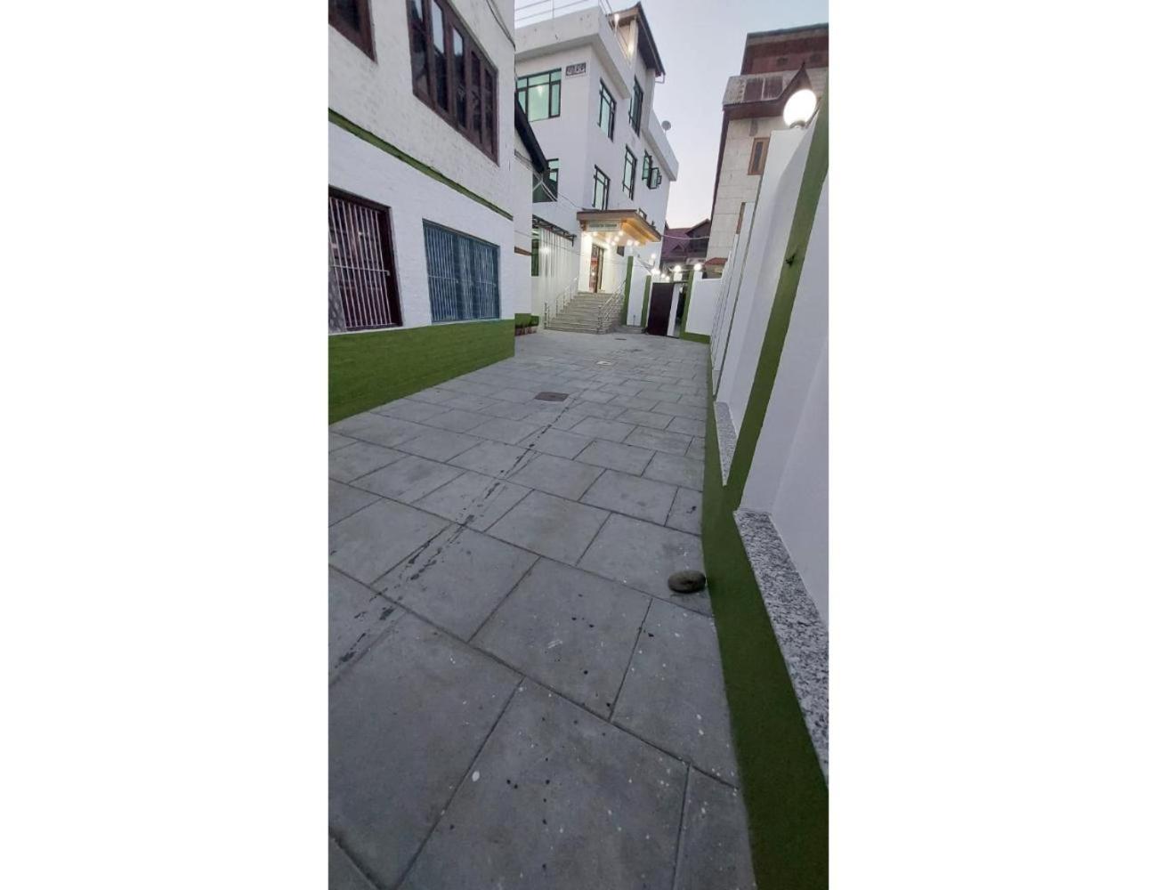 Photo 19