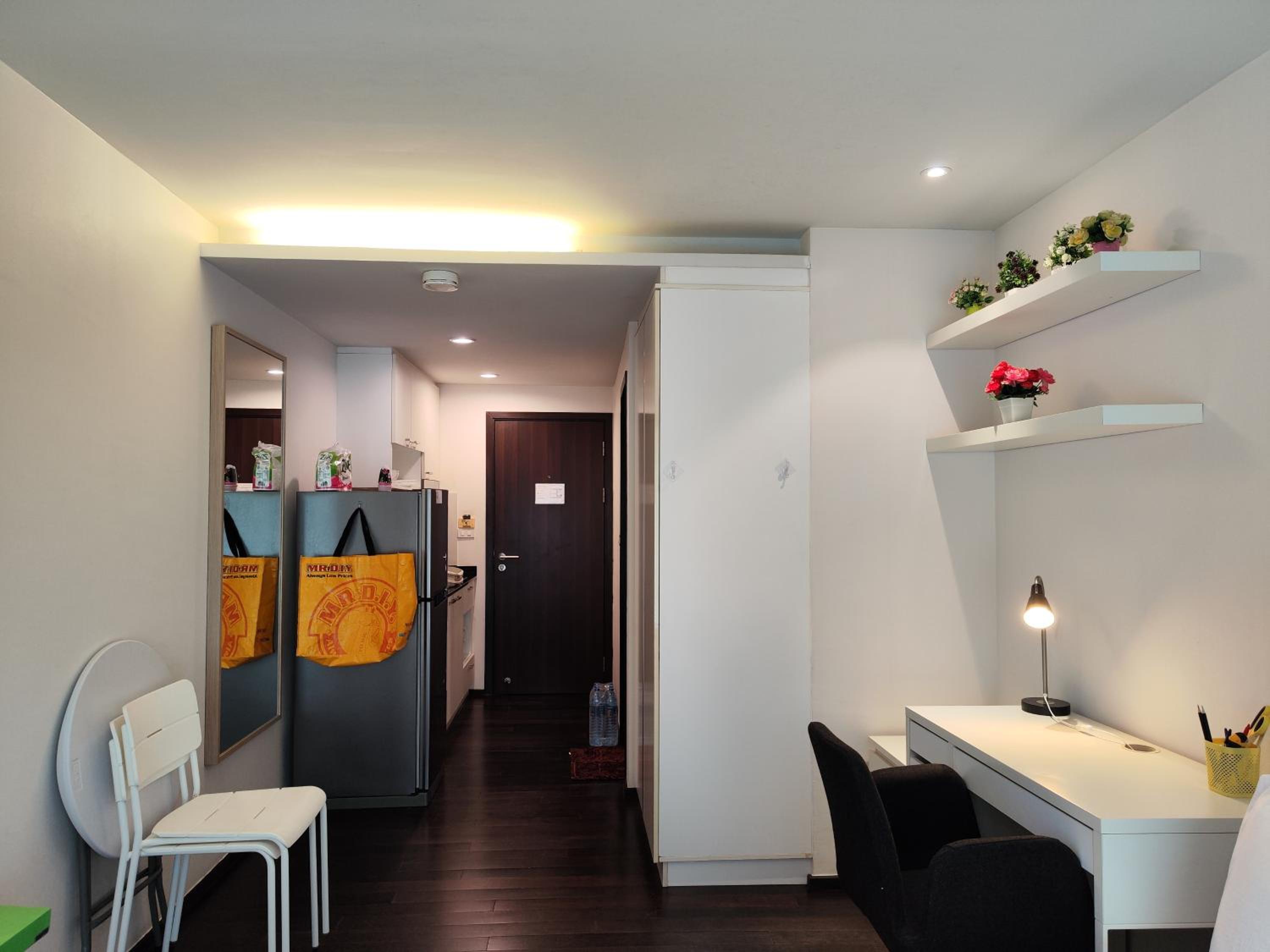 Rawai Beachfront - Studio room on 2 floor