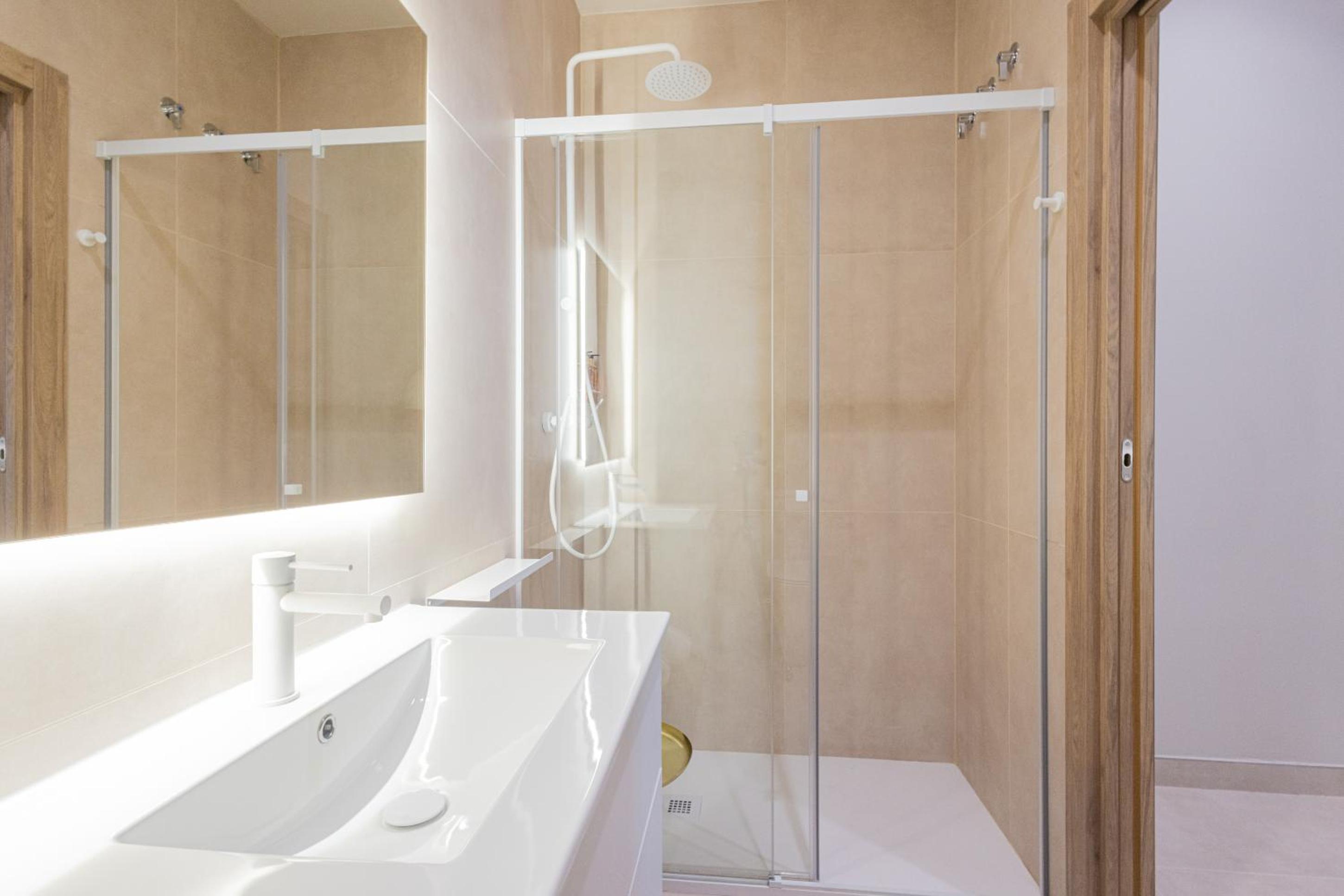 FLORIT FLATS - The Benicalap Residences