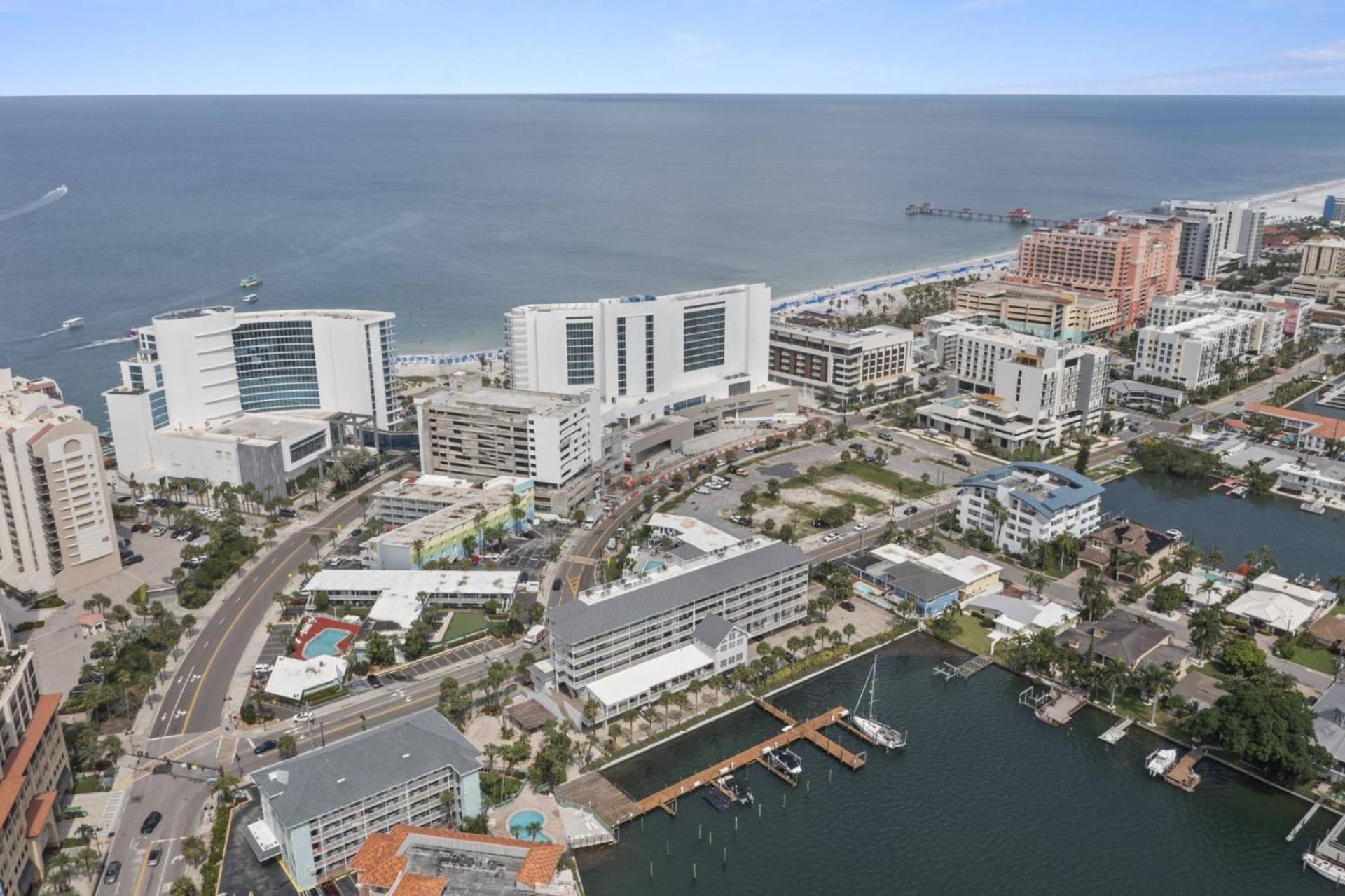 Hotel 304 Dockside - Image 1