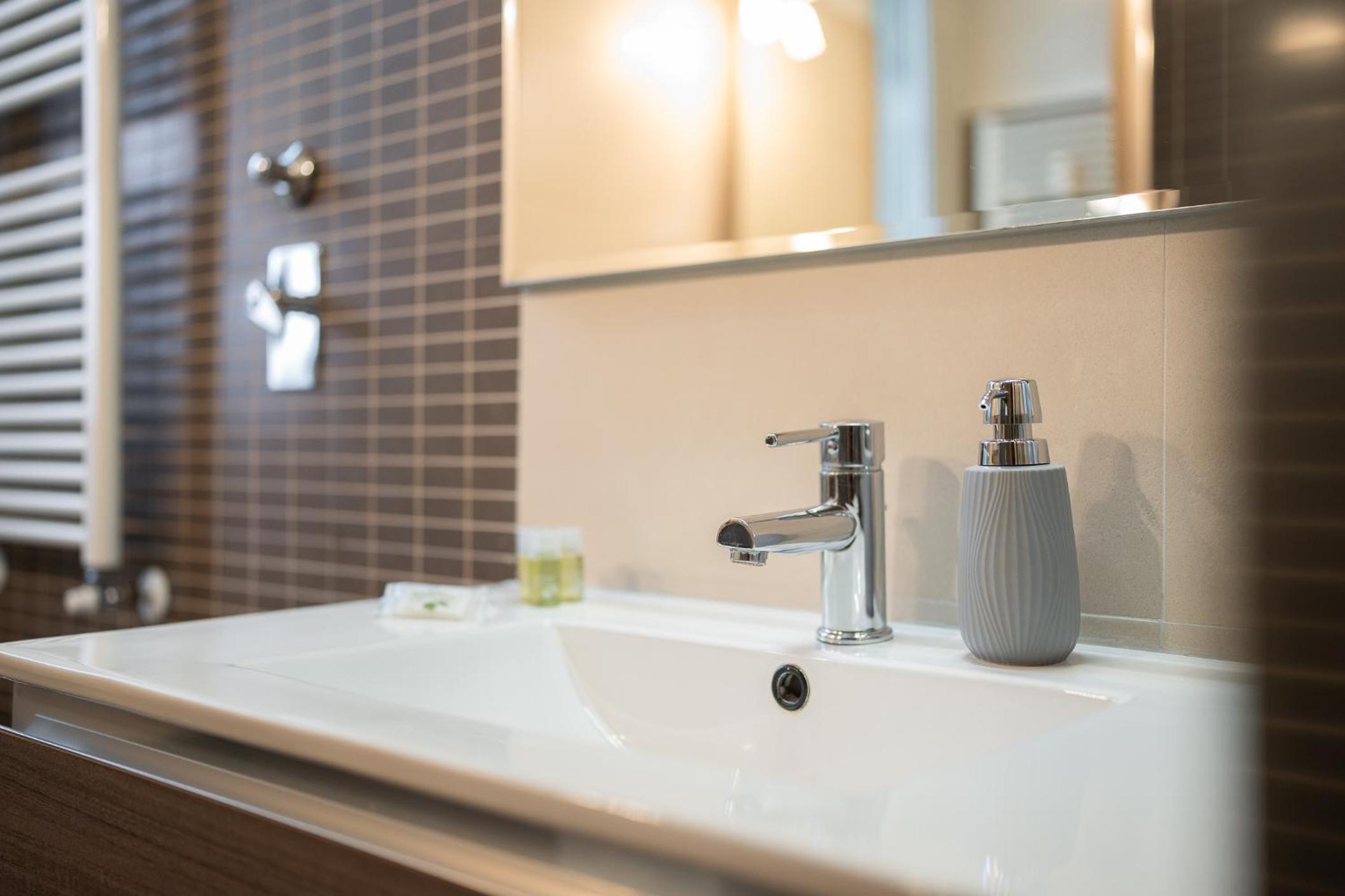 Green Haven - Milan Apartment Free Parking