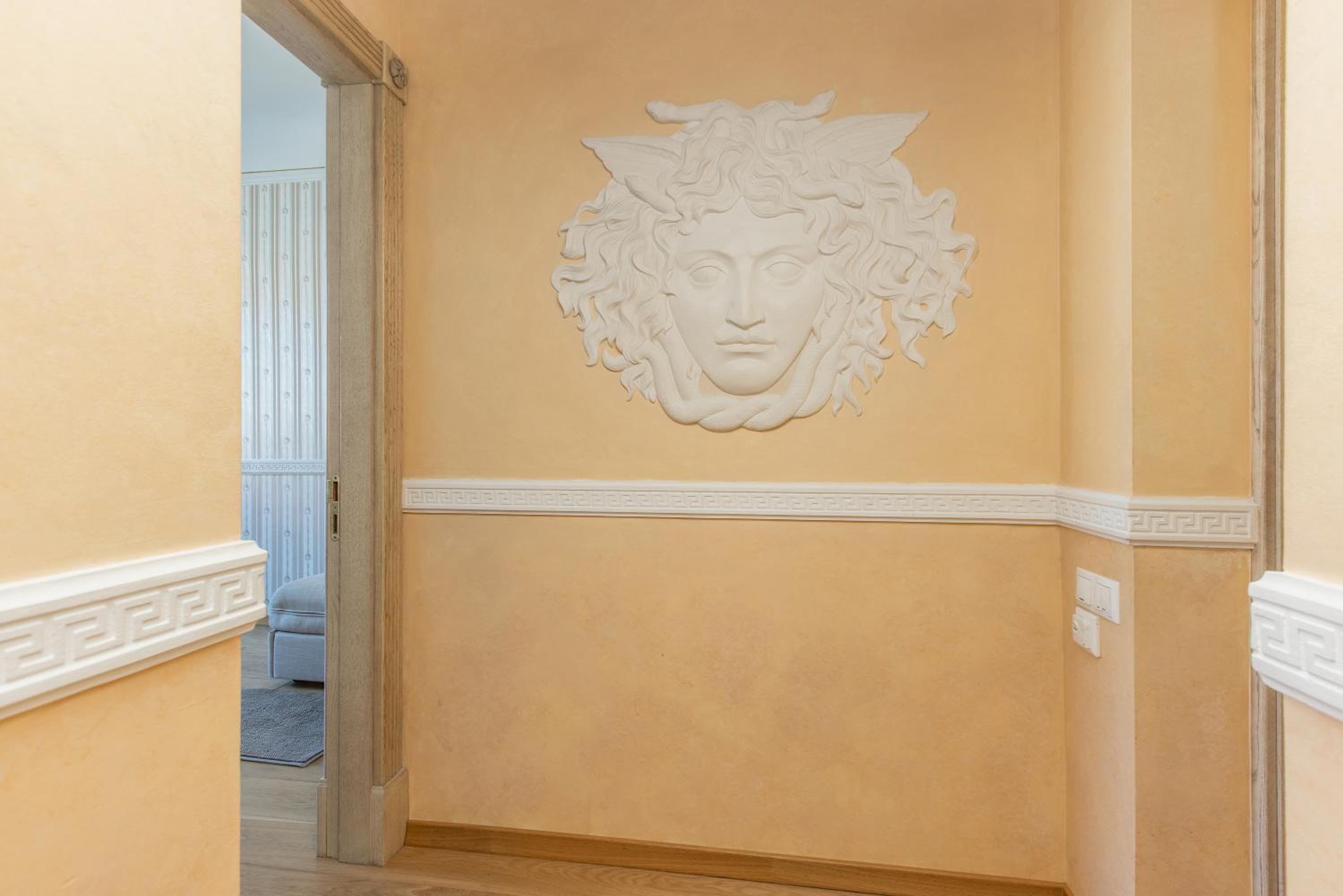 Riga Old Town 2 Bedroom and Office ArtDeco Apartment with Wifi and TV view 4