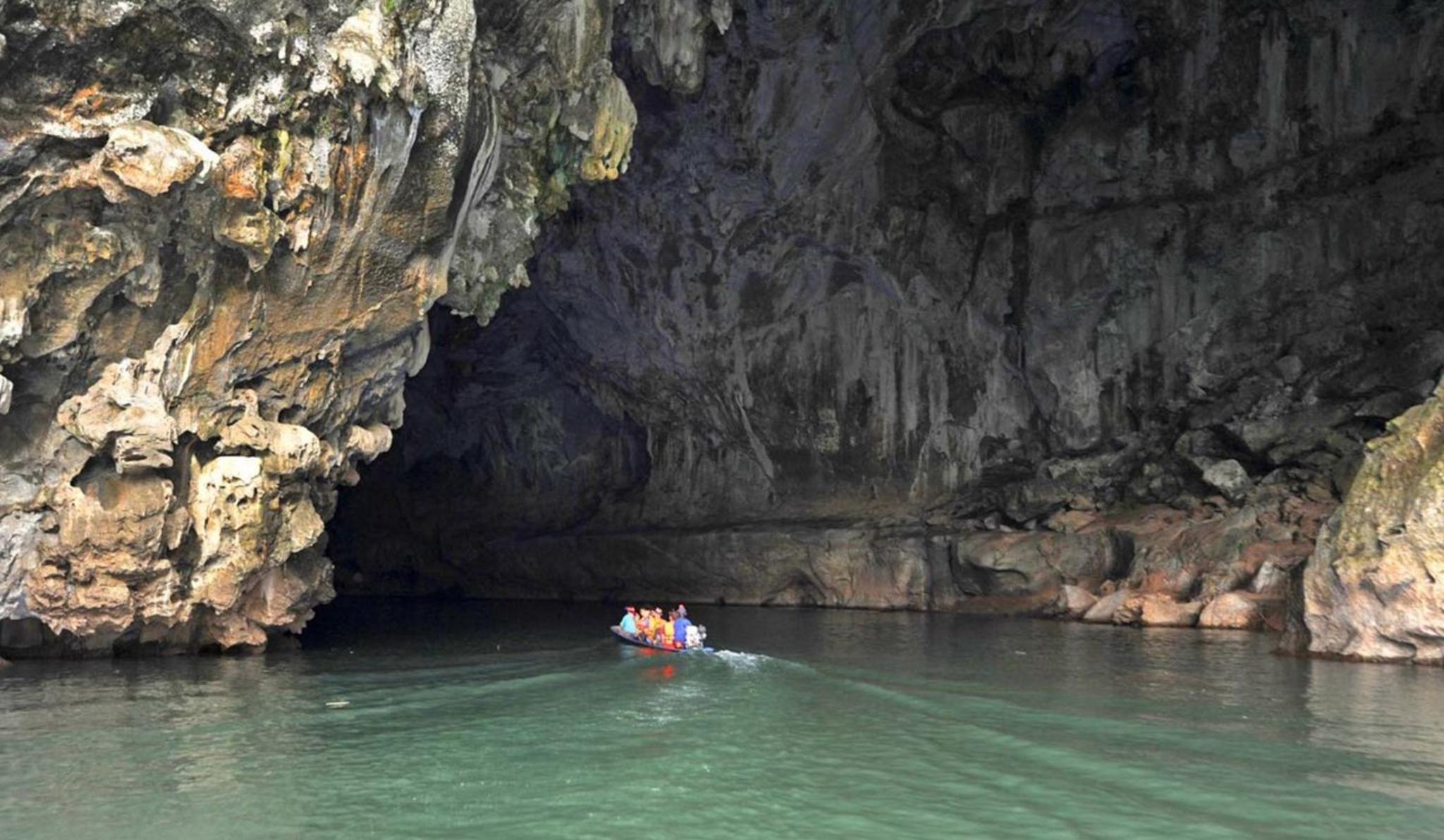 Konglor Cave Resort-Riverside Restaurant