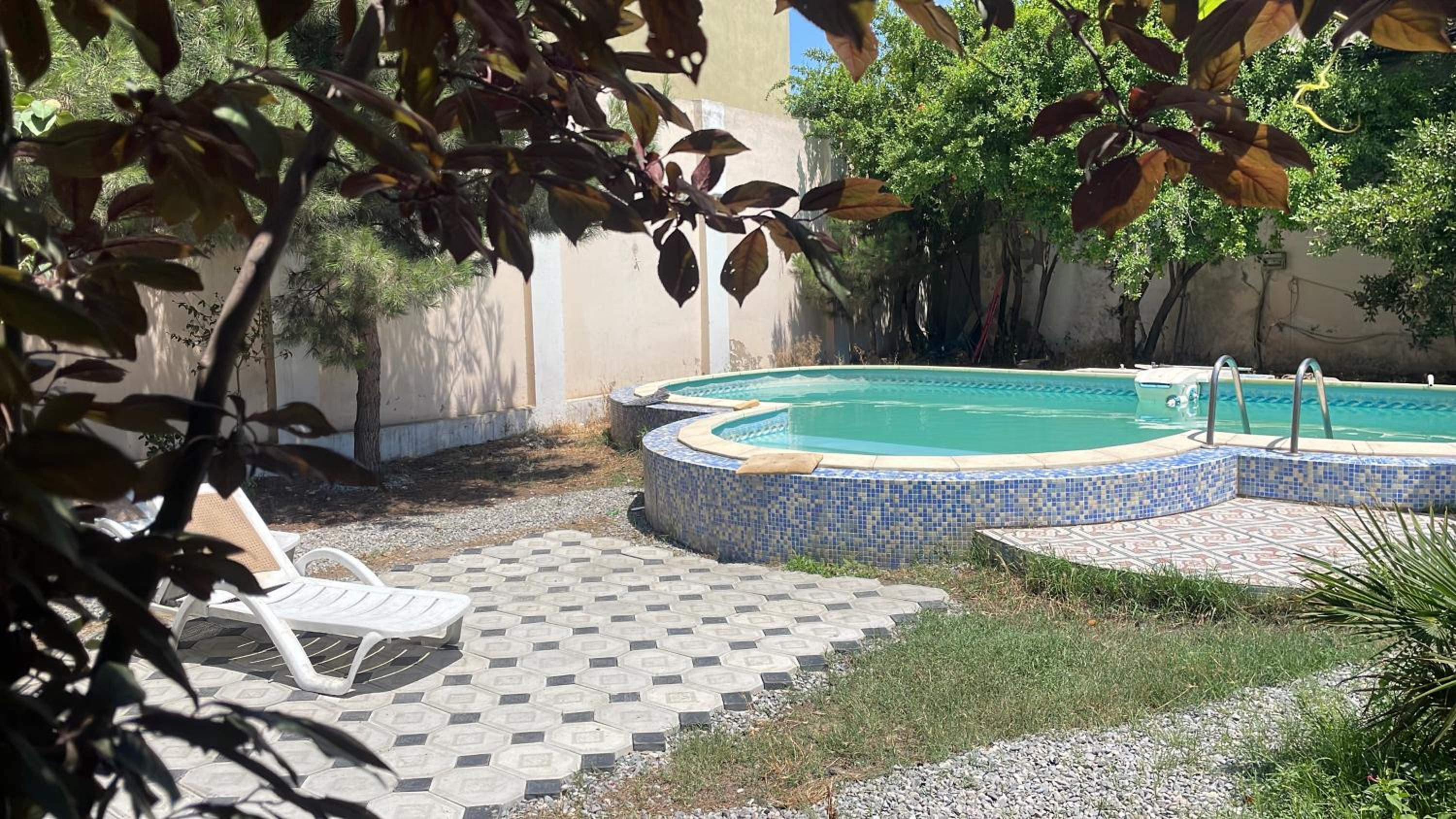 Eymaar Apartments