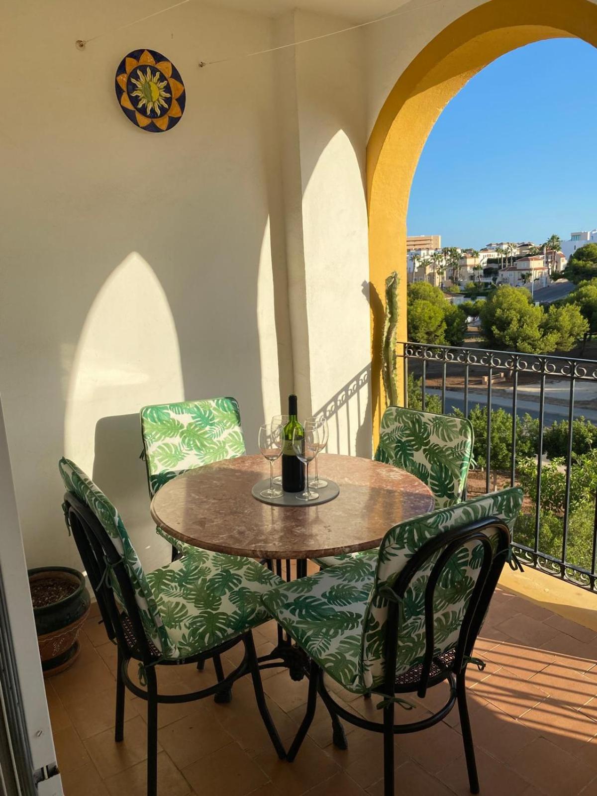 APARTMENT WALSH - LA ZENIA view 3