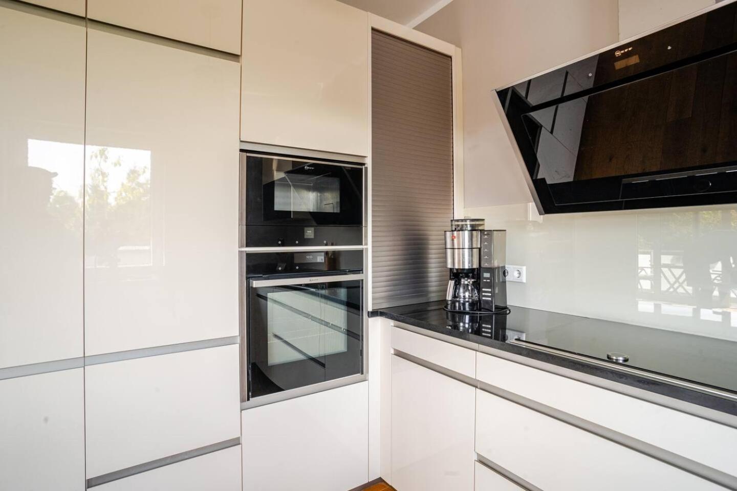 Luxuriöse Wohnung mit Terrasse und Balkon - 24h Check-In