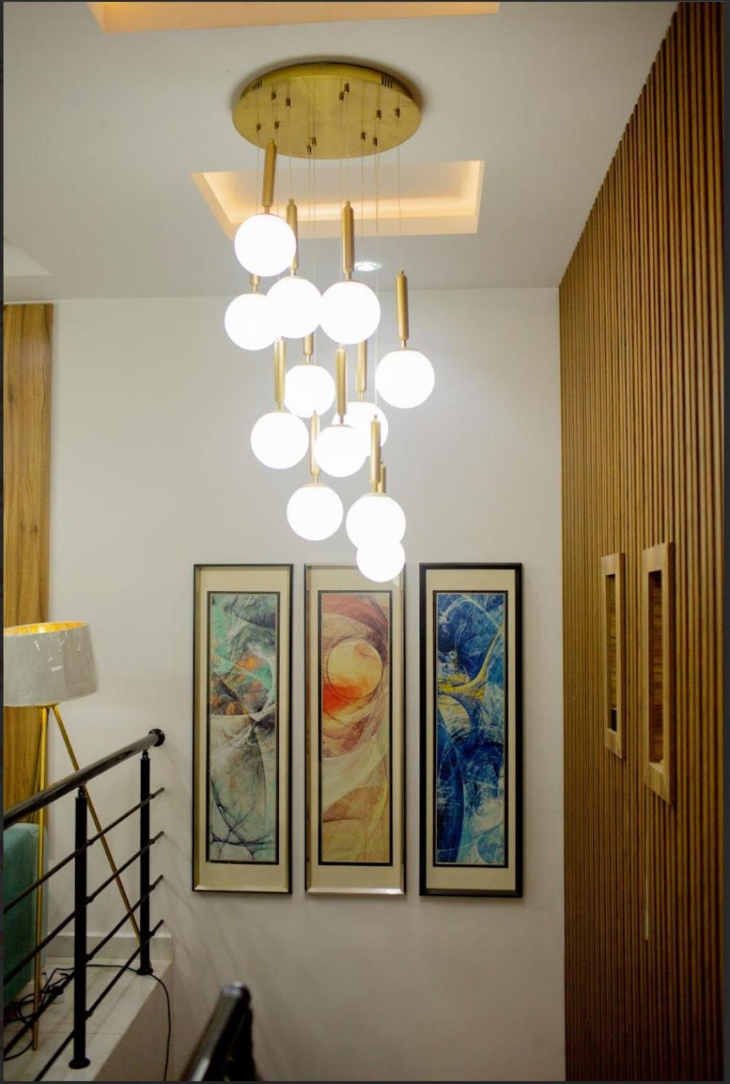 Manor luxury homes view 4