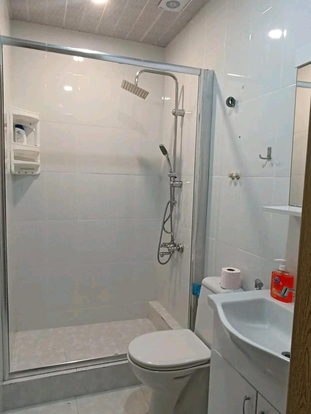 Apartment gonio