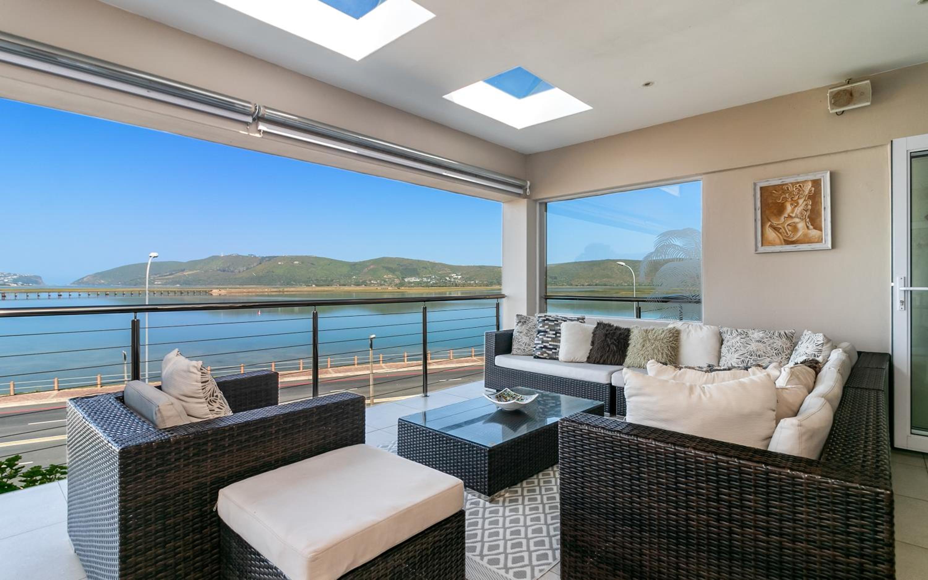 Phoenix Lodge and Waterside Accommodation