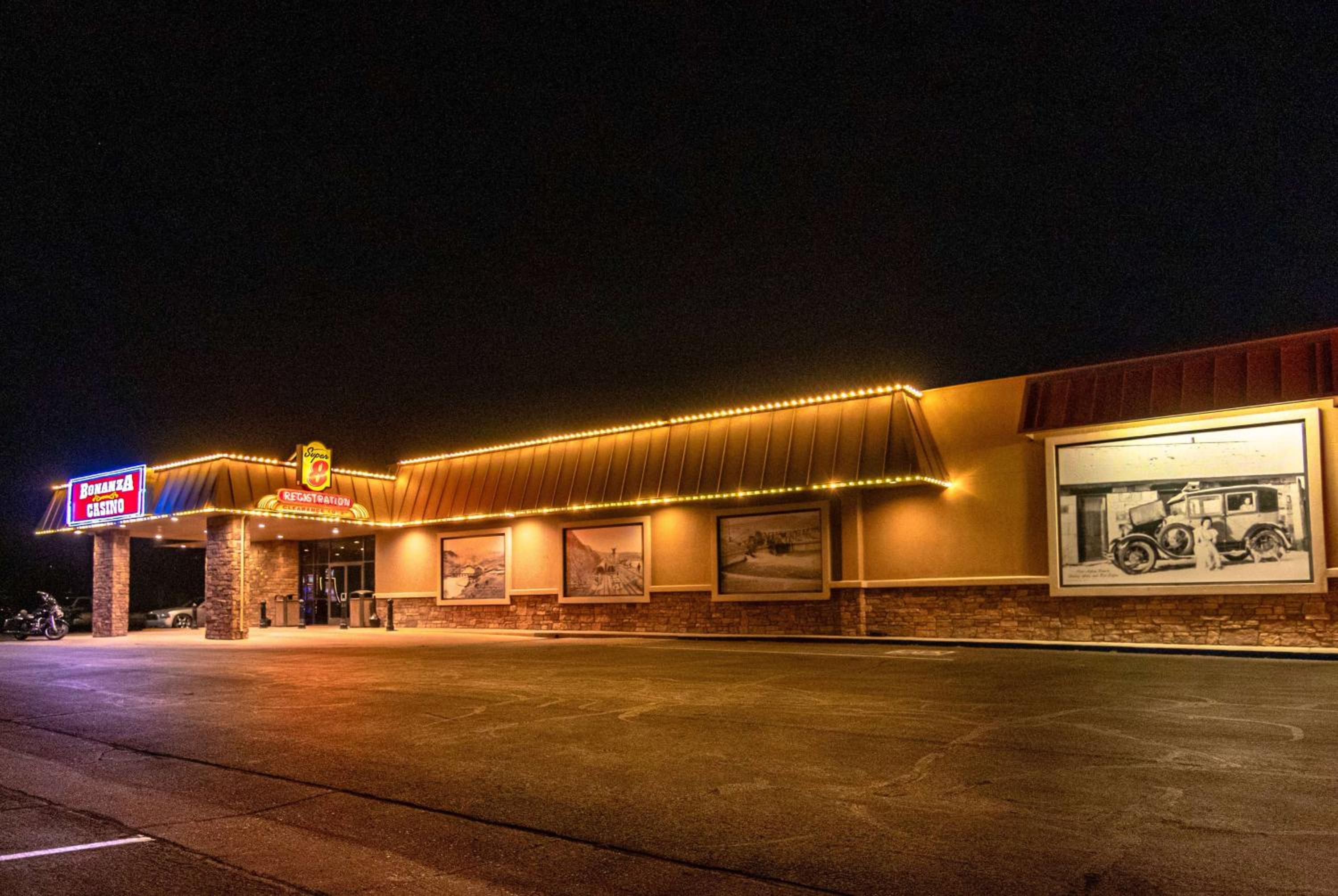 Super 8 by Wyndham Fallon view 4
