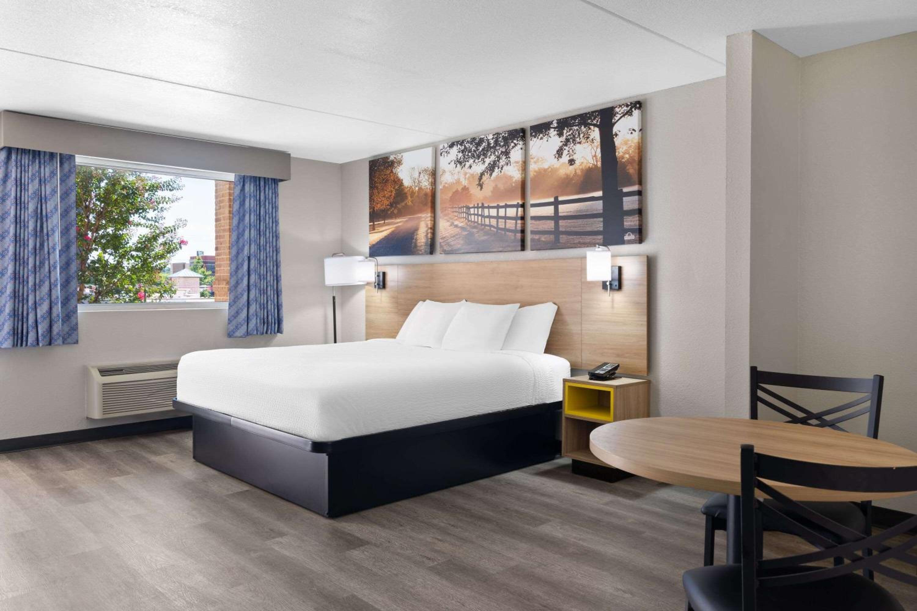 Days Inn by Wyndham Conway