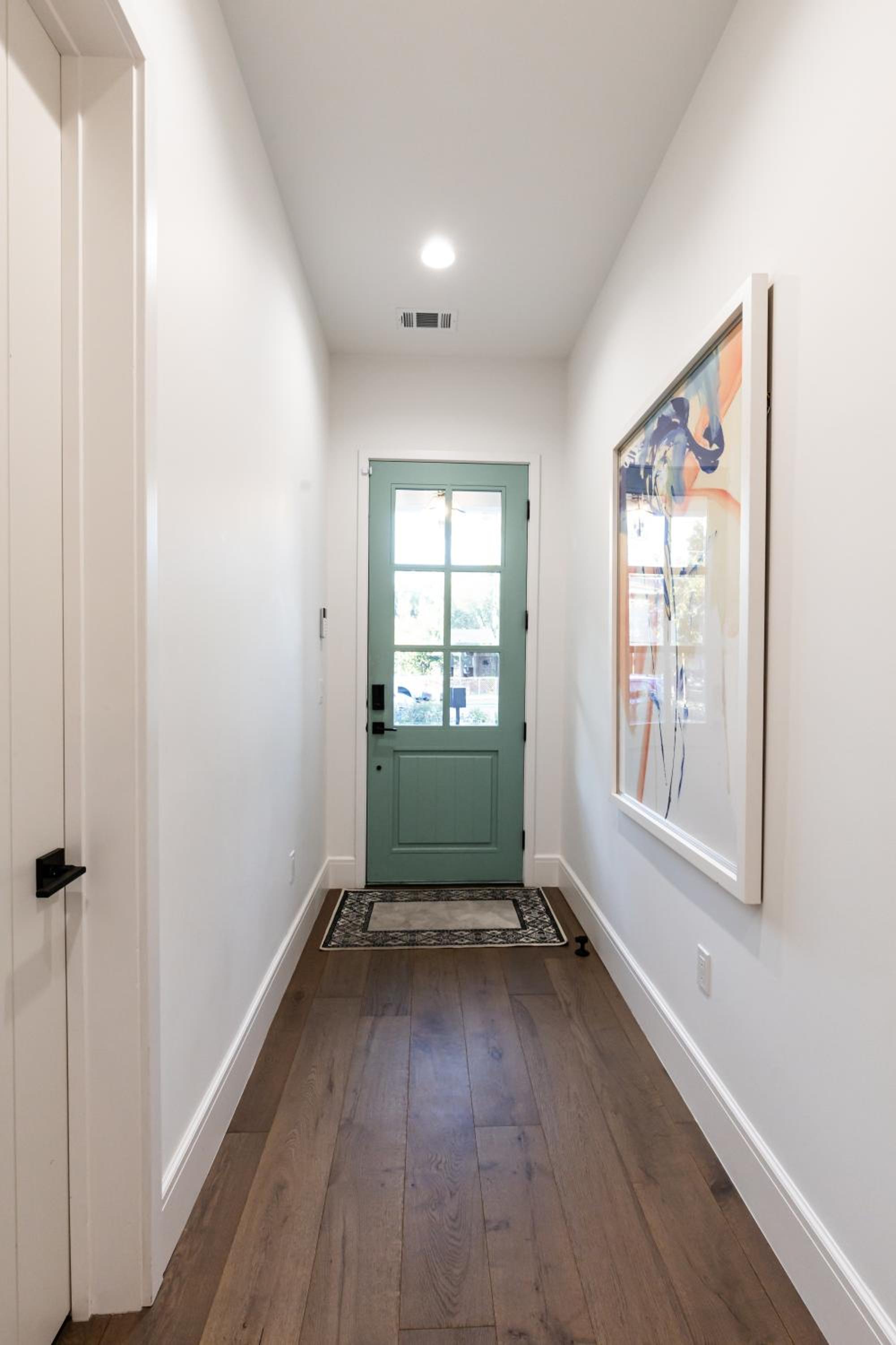 Downtown ATX Farm Haus - Property Image 3