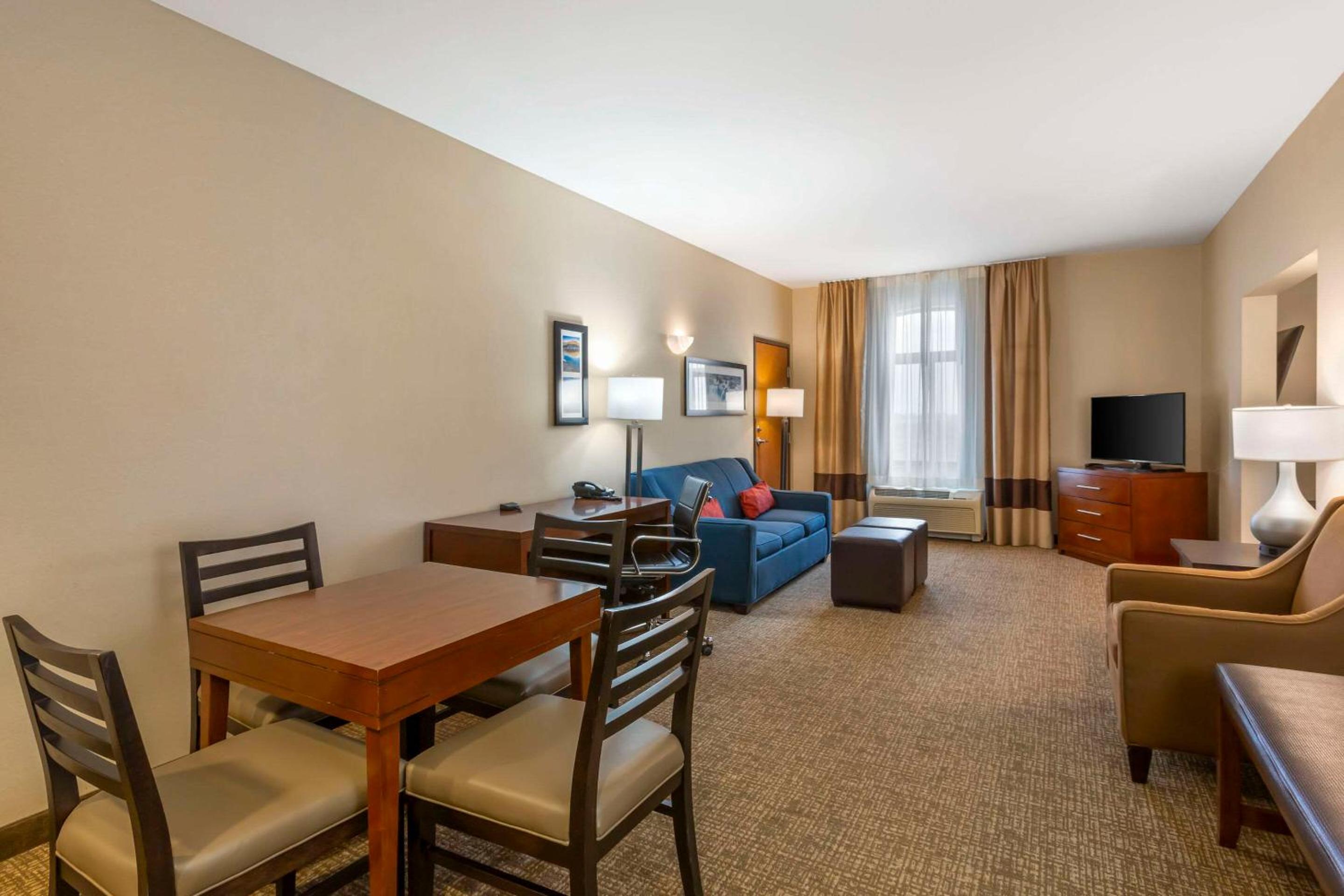 Twin Falls Vacations - Comfort Inn  Suites Jerome - Twin Falls - Property Image 3