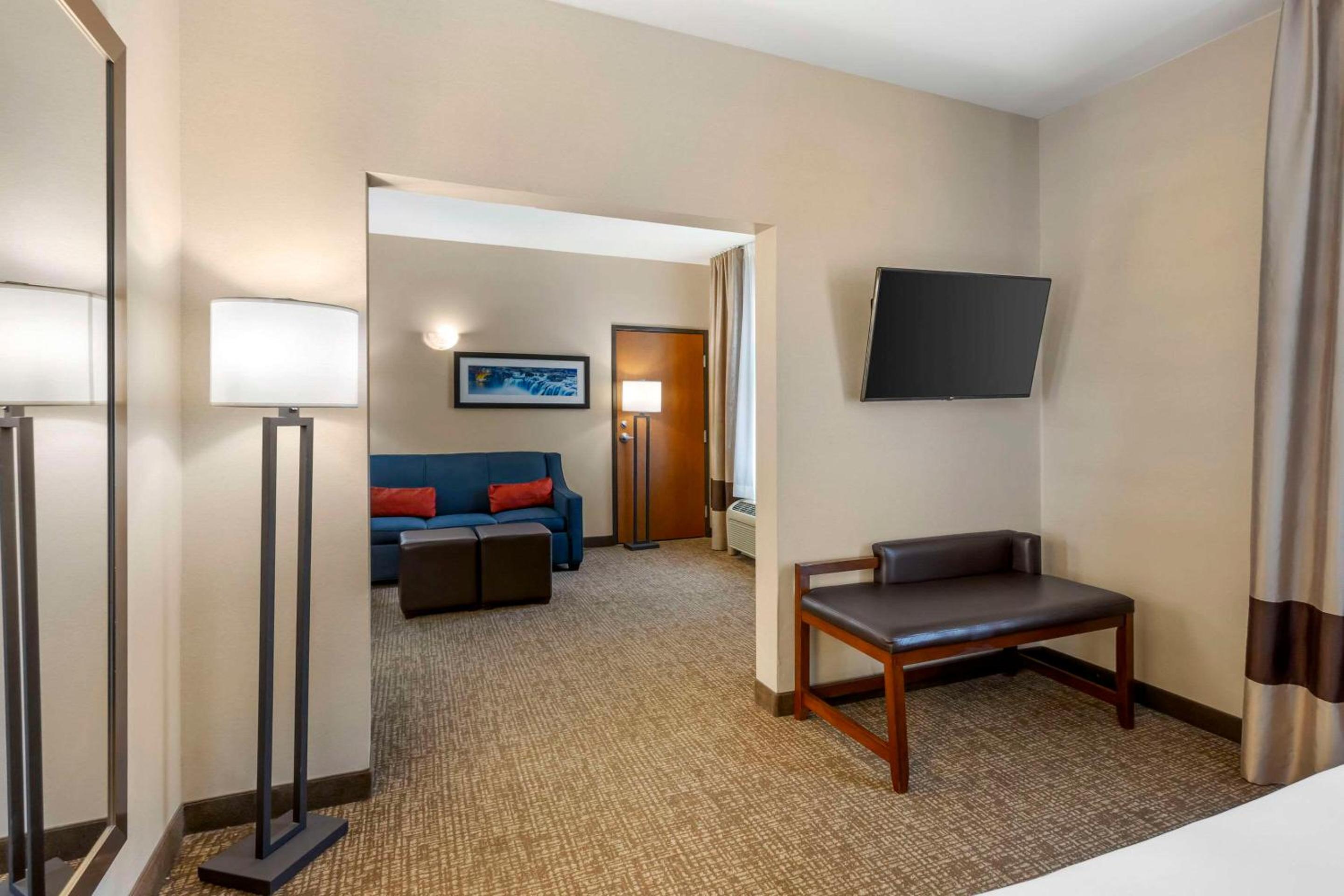 Twin Falls Vacations - Comfort Inn  Suites Jerome - Twin Falls - Property Image 4