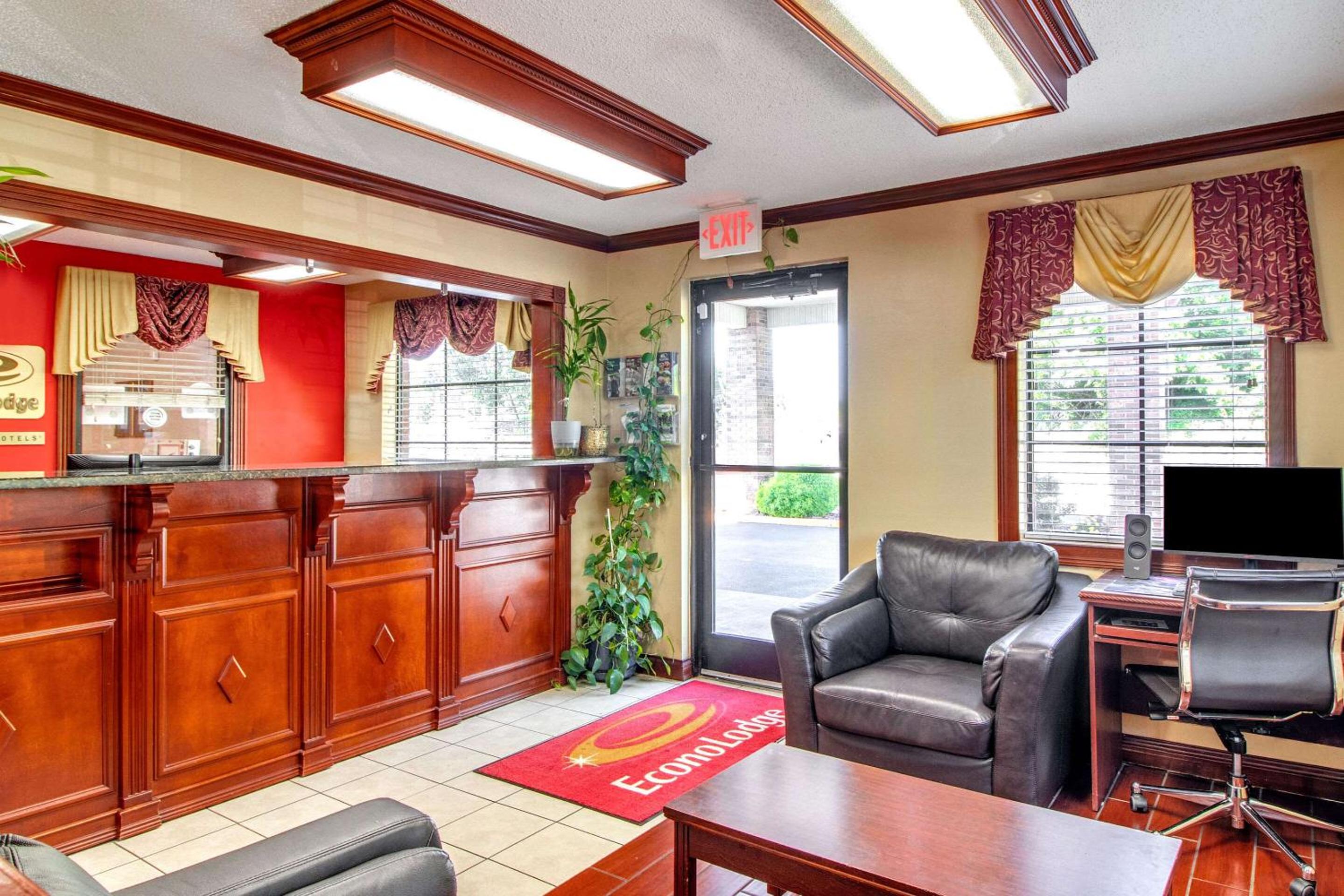 Russellville Vacations - Econo Lodge - Property Image 27