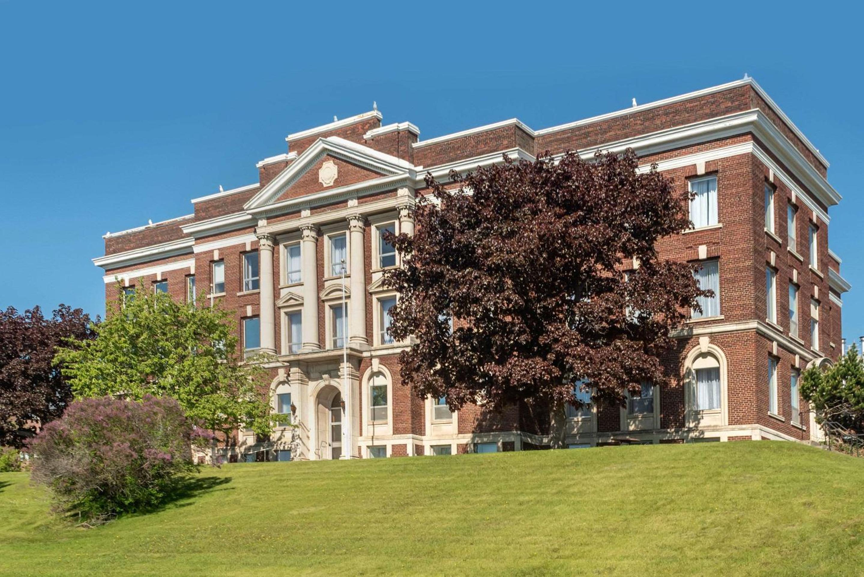 Thunder Bay Vacations - The Courthouse Hotel, Ascend Hotel Collection - Property Image 1