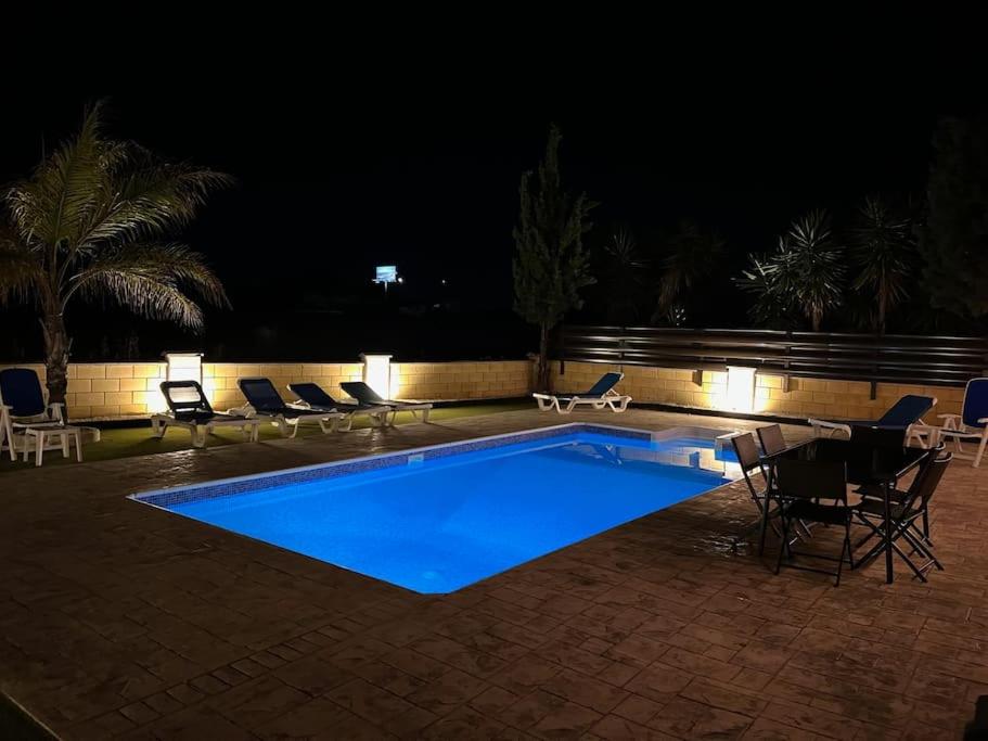 Palm Villa 3 bedrooms - Sleeps 6