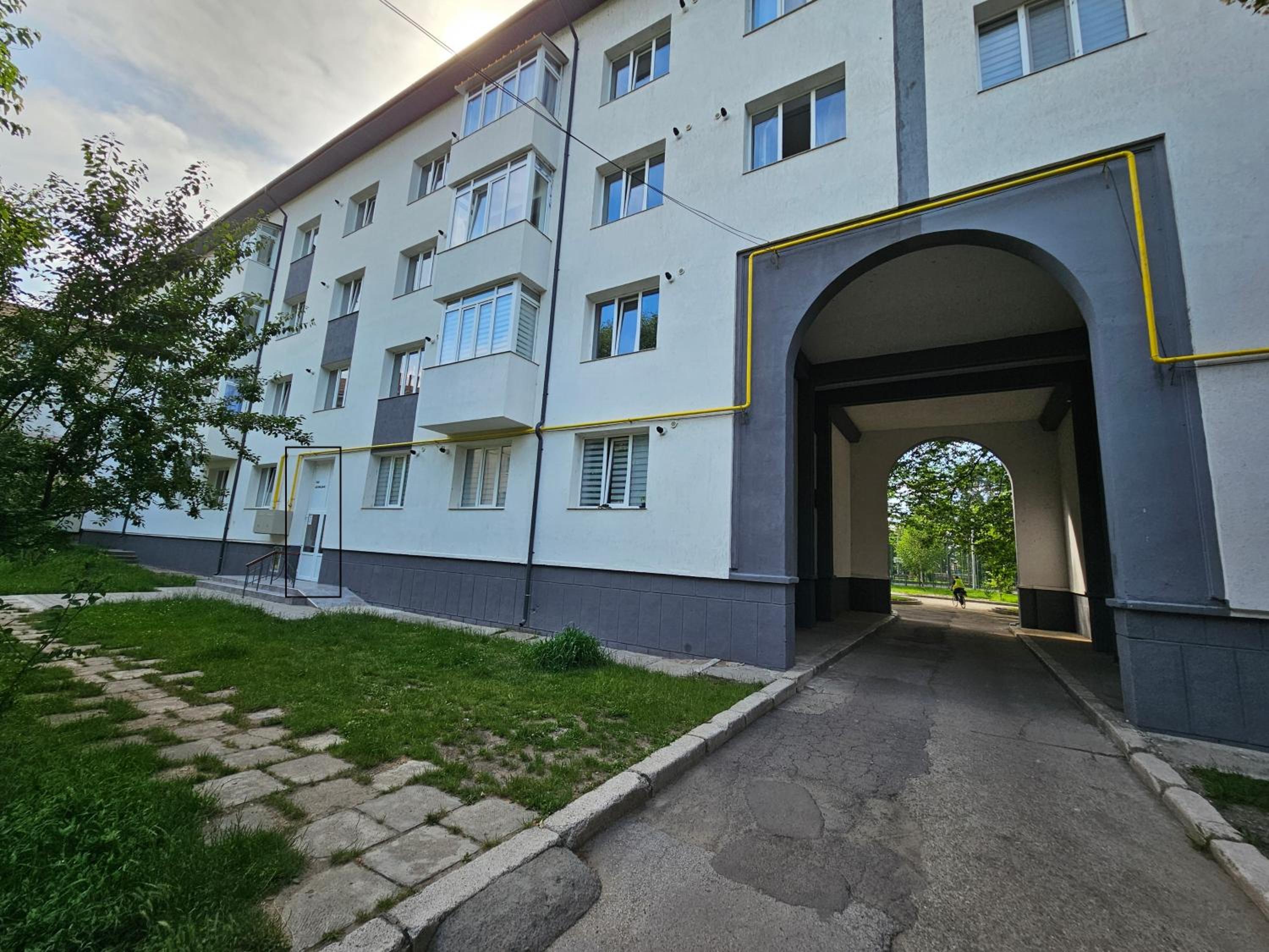 Modern Studio 2