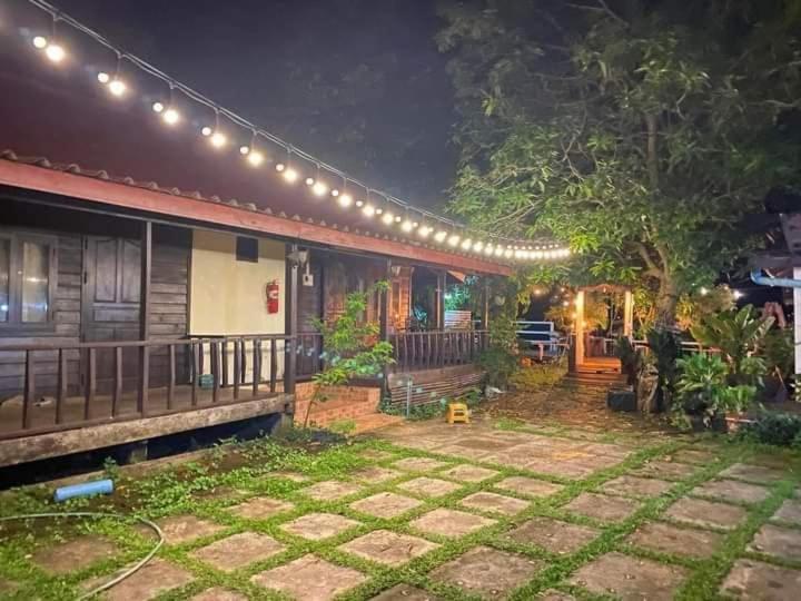 Dokchampa Guesthouse and Restaurant view 3
