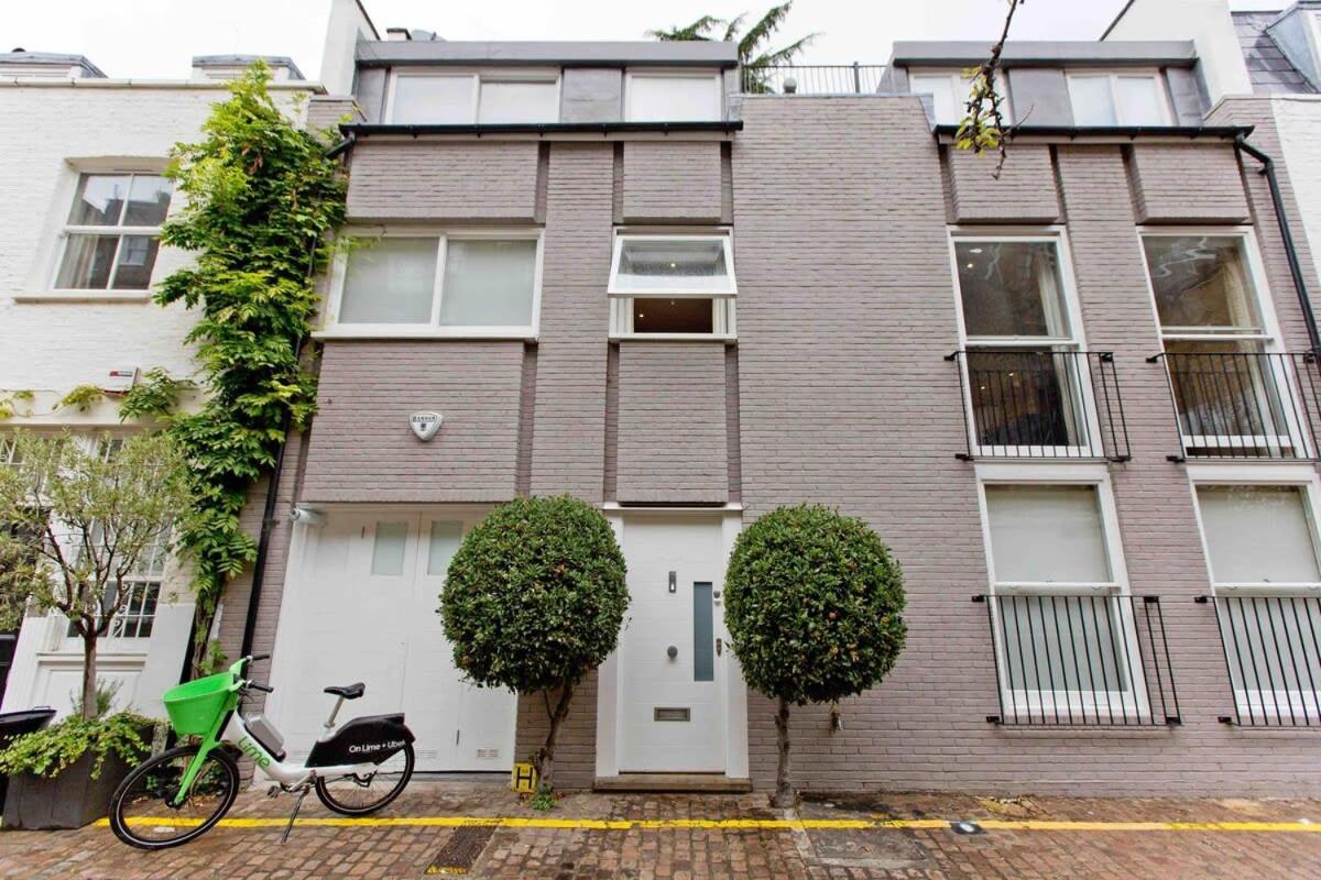 Stunning Secure 3 bed Mews