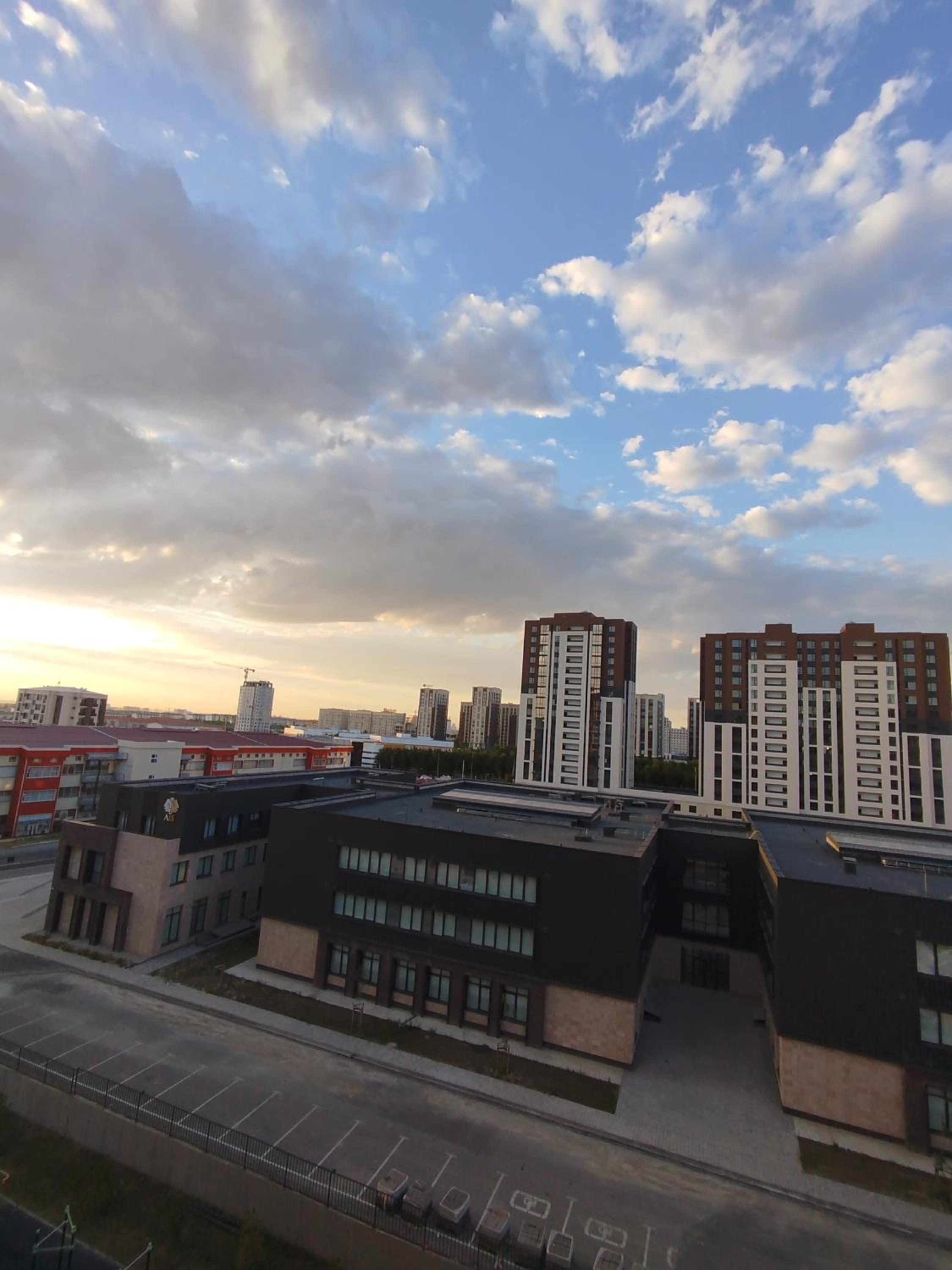 Lux apartment view 4