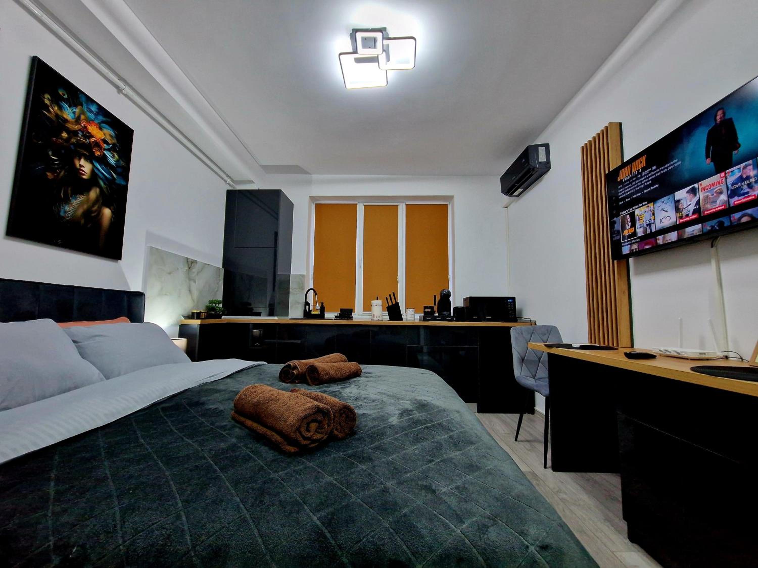 Modern Studio 2