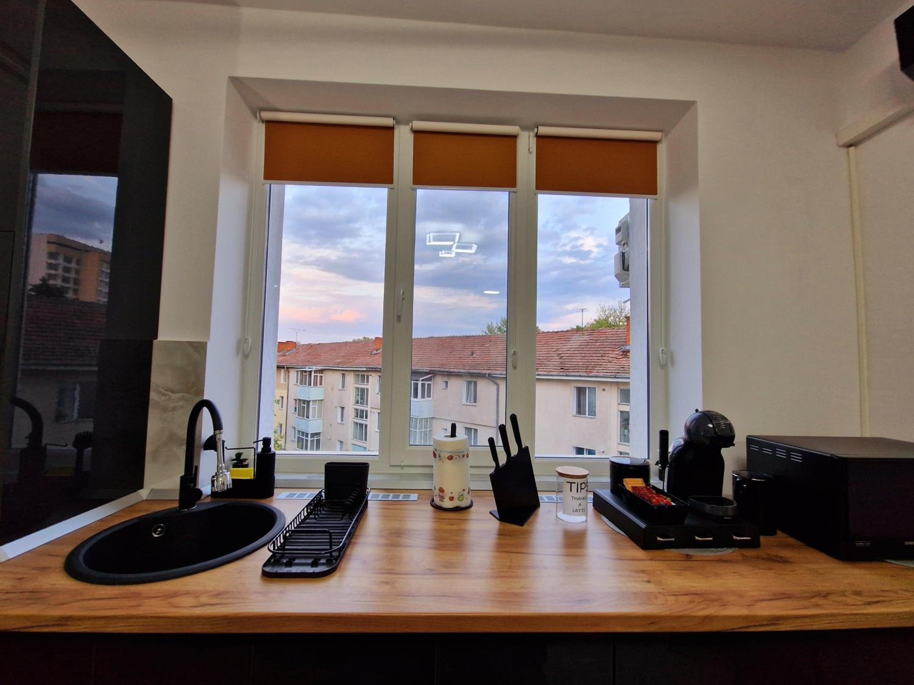 Modern Studio 2