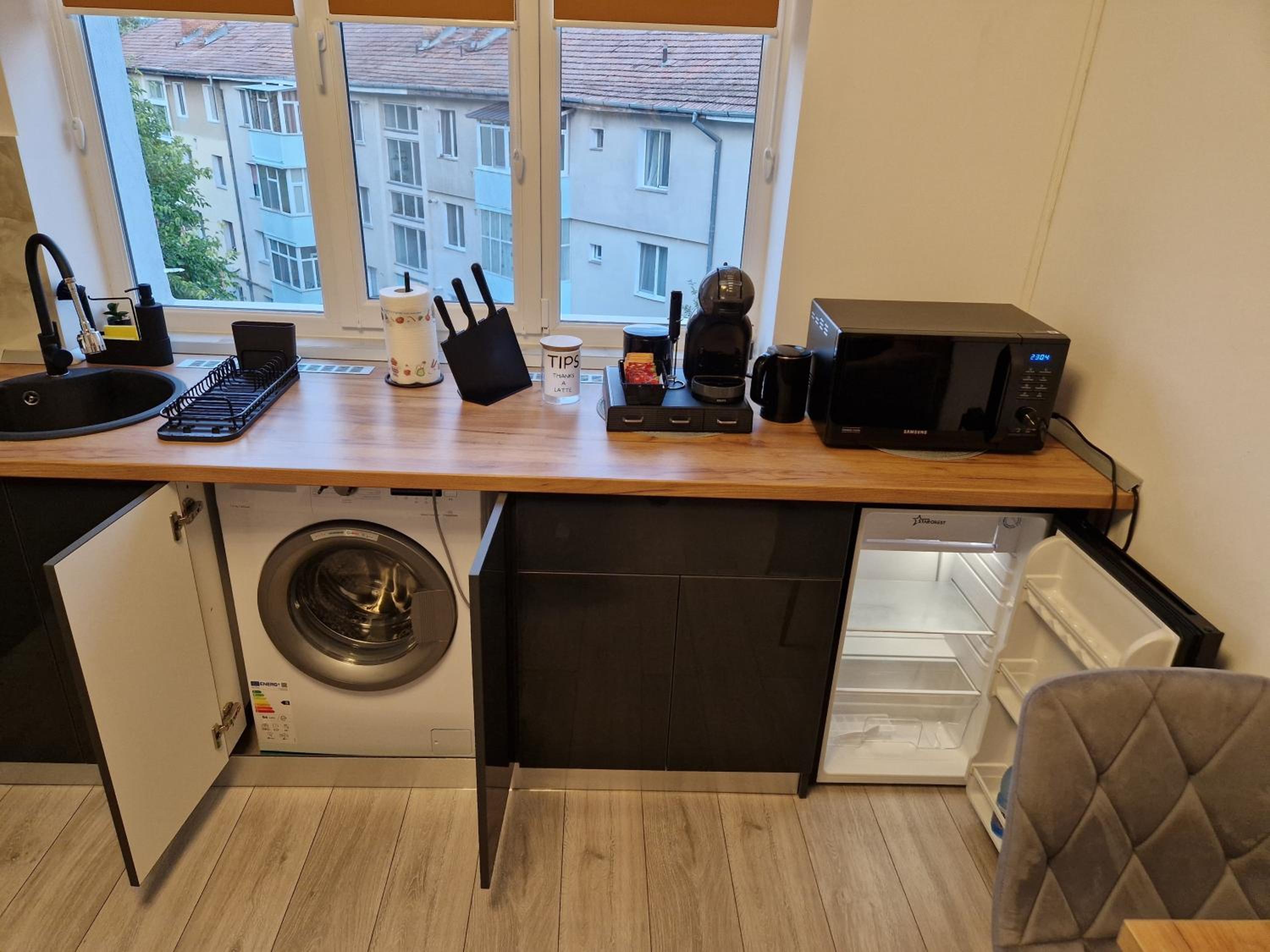 Modern Studio 2