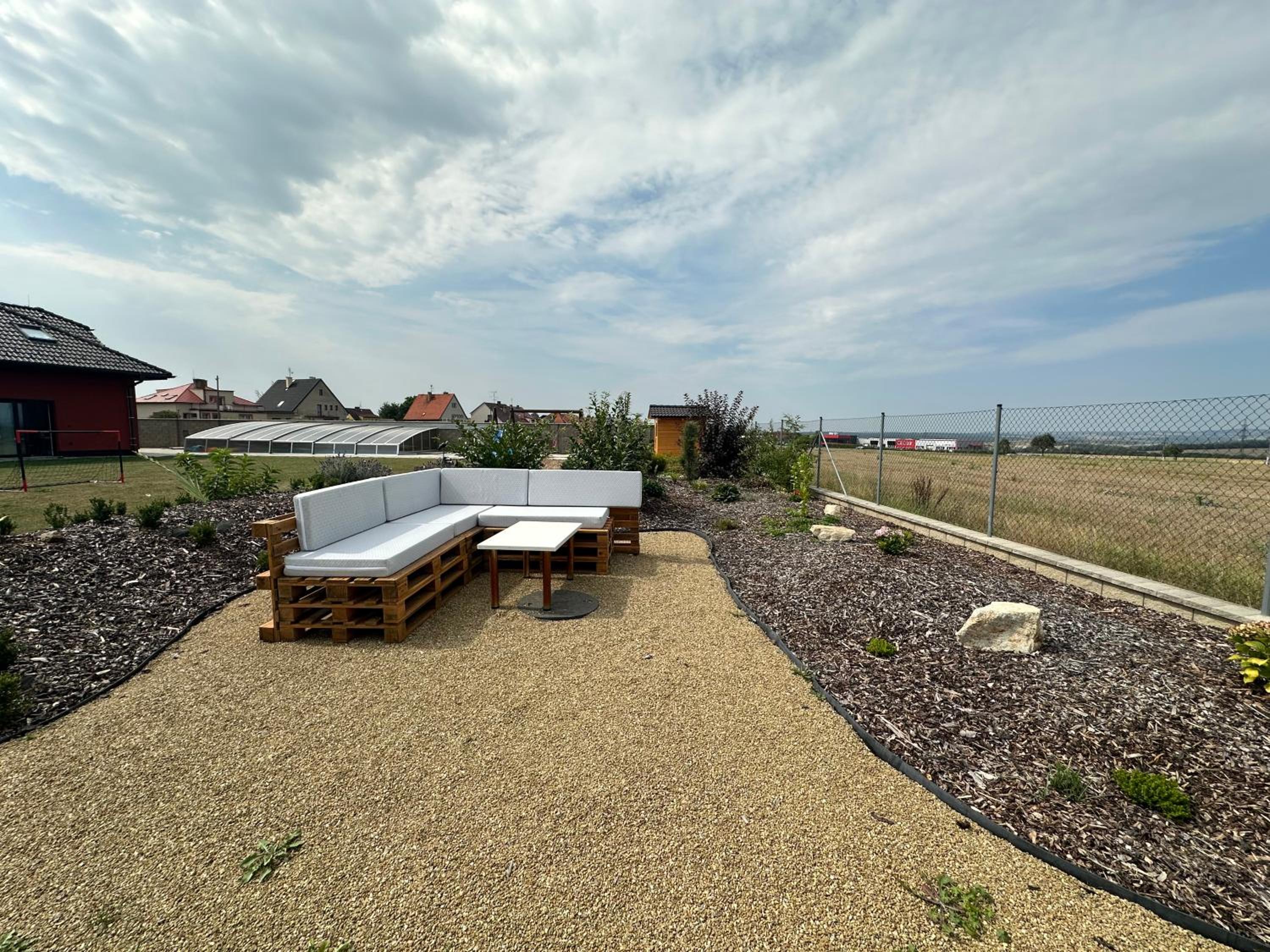 House&Garden&Pool