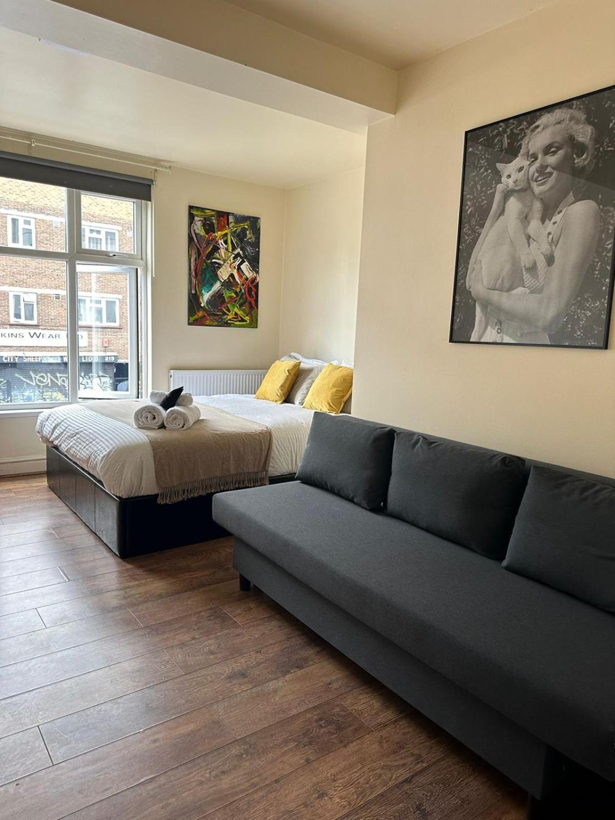 Ensuite Room Shoreditch