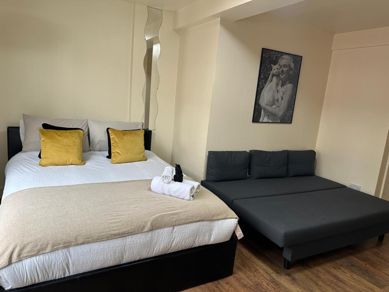 Ensuite Room Shoreditch