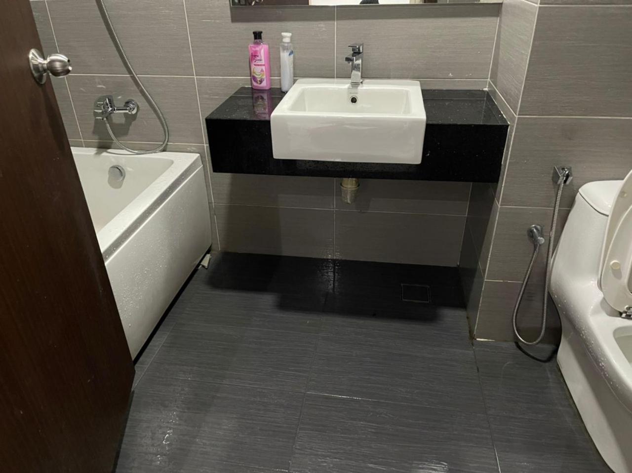 JB City D'Esplanade Shopping mall apartment